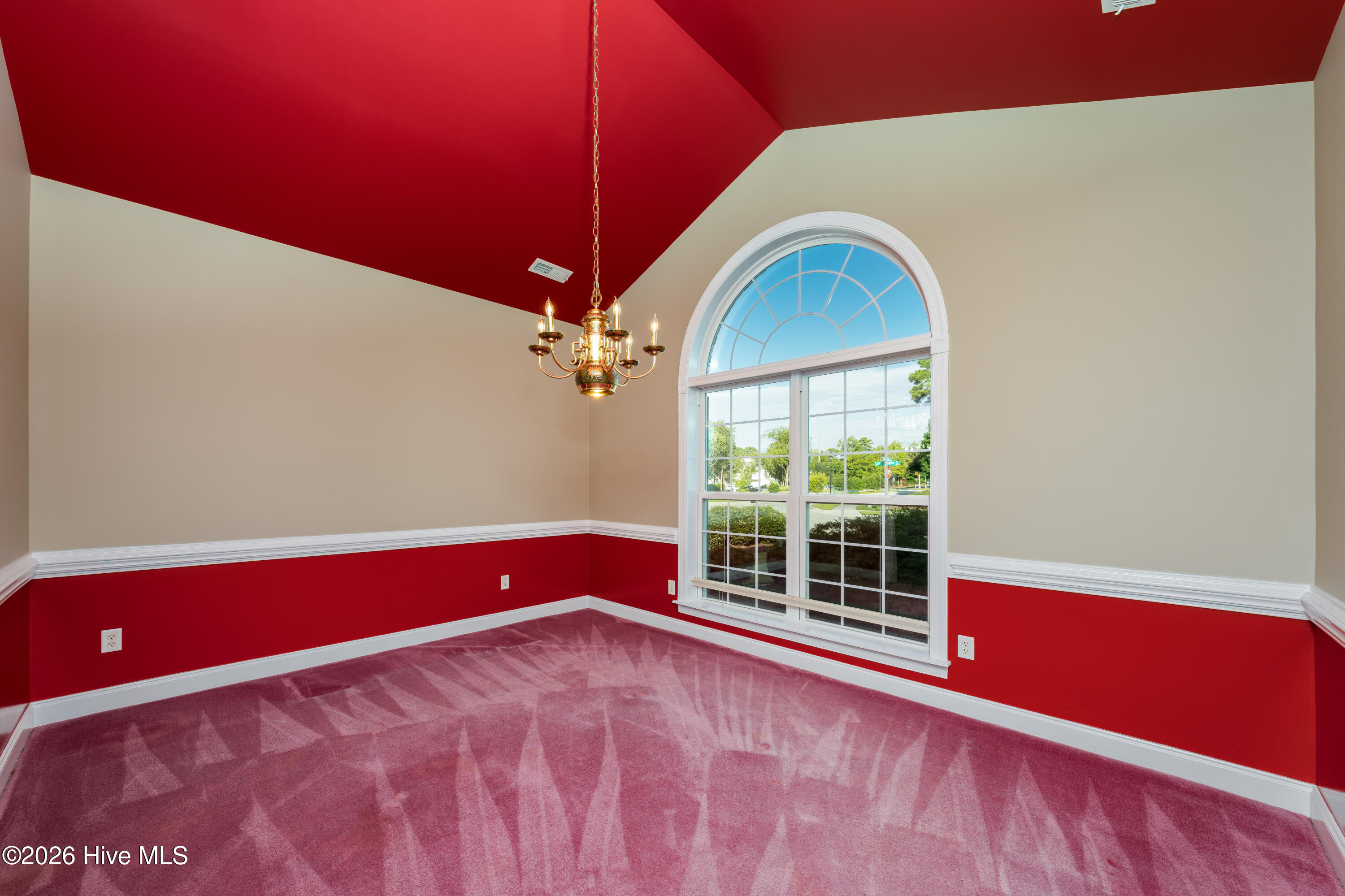202 Longmeadow Drive Property Photo 10