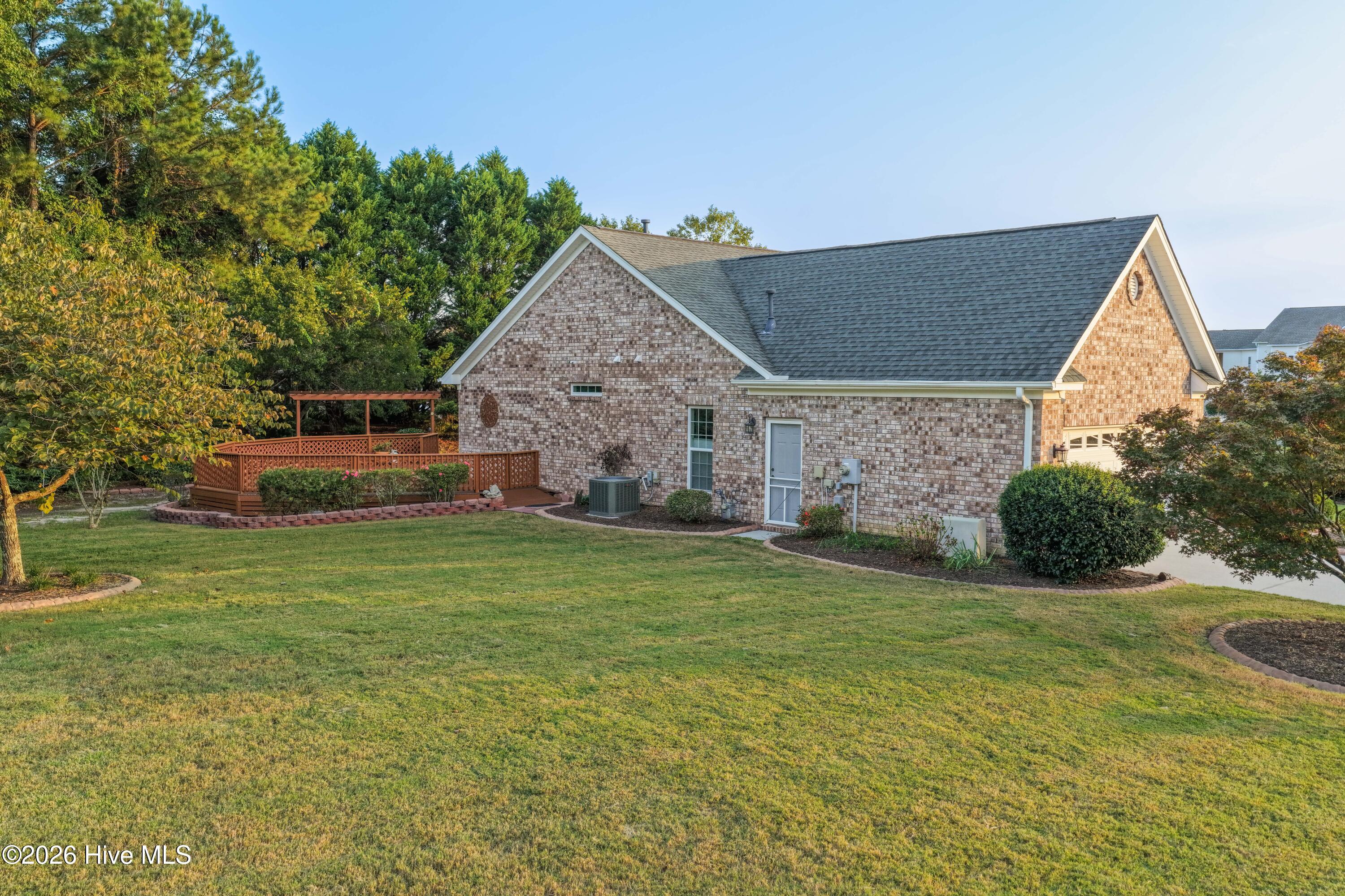 202 Longmeadow Drive Property Photo 21