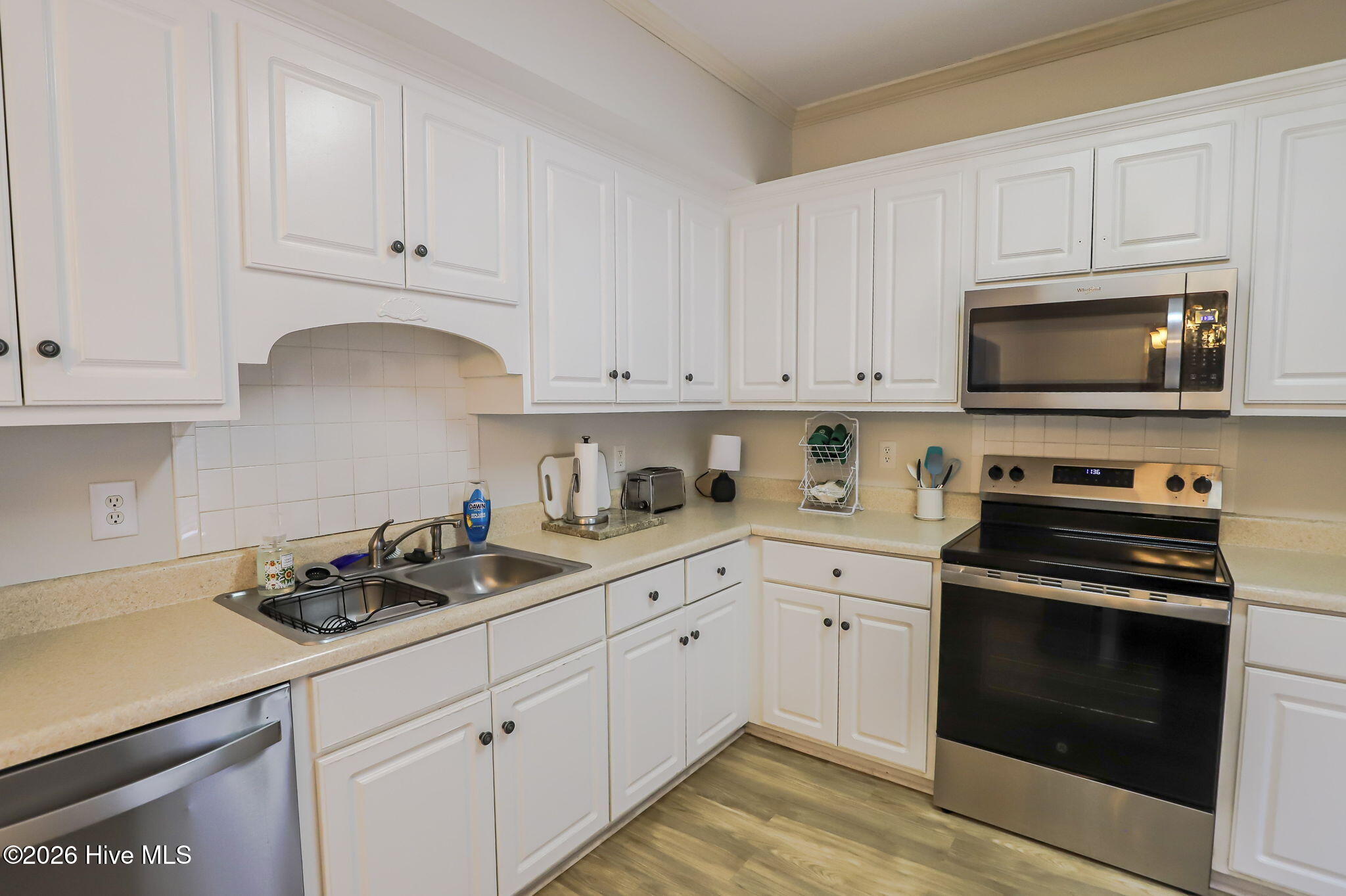 2811 Brickrun Way Property Photo 11