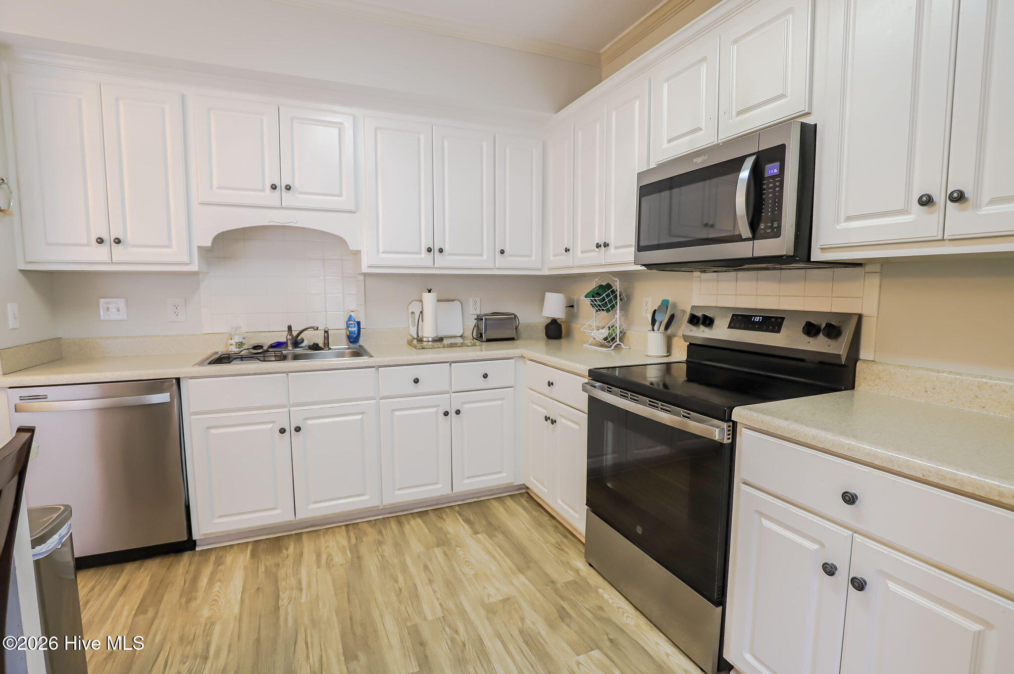 2811 Brickrun Way Property Photo 12