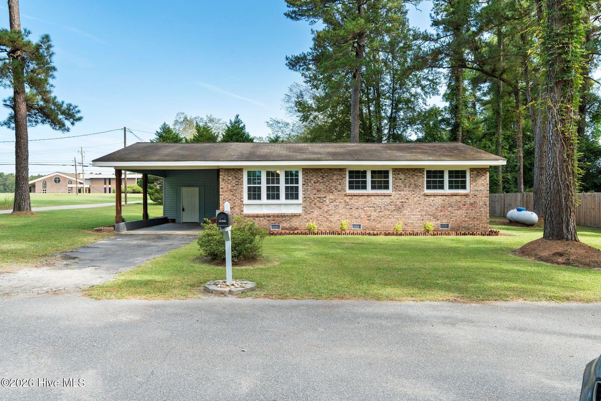 67 Thomas Avenue Property Photo 1