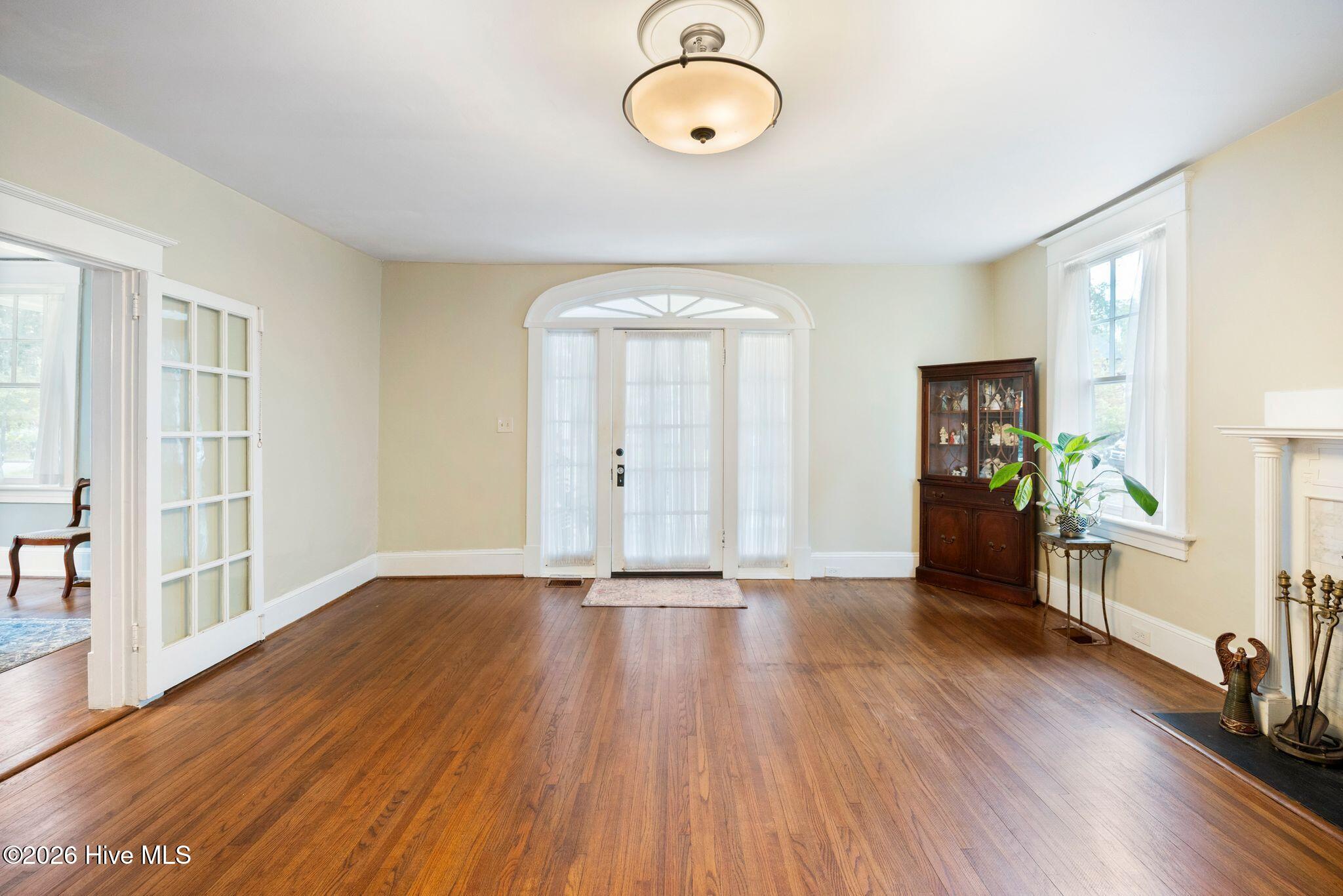 1811 Grace Street Property Photo 8