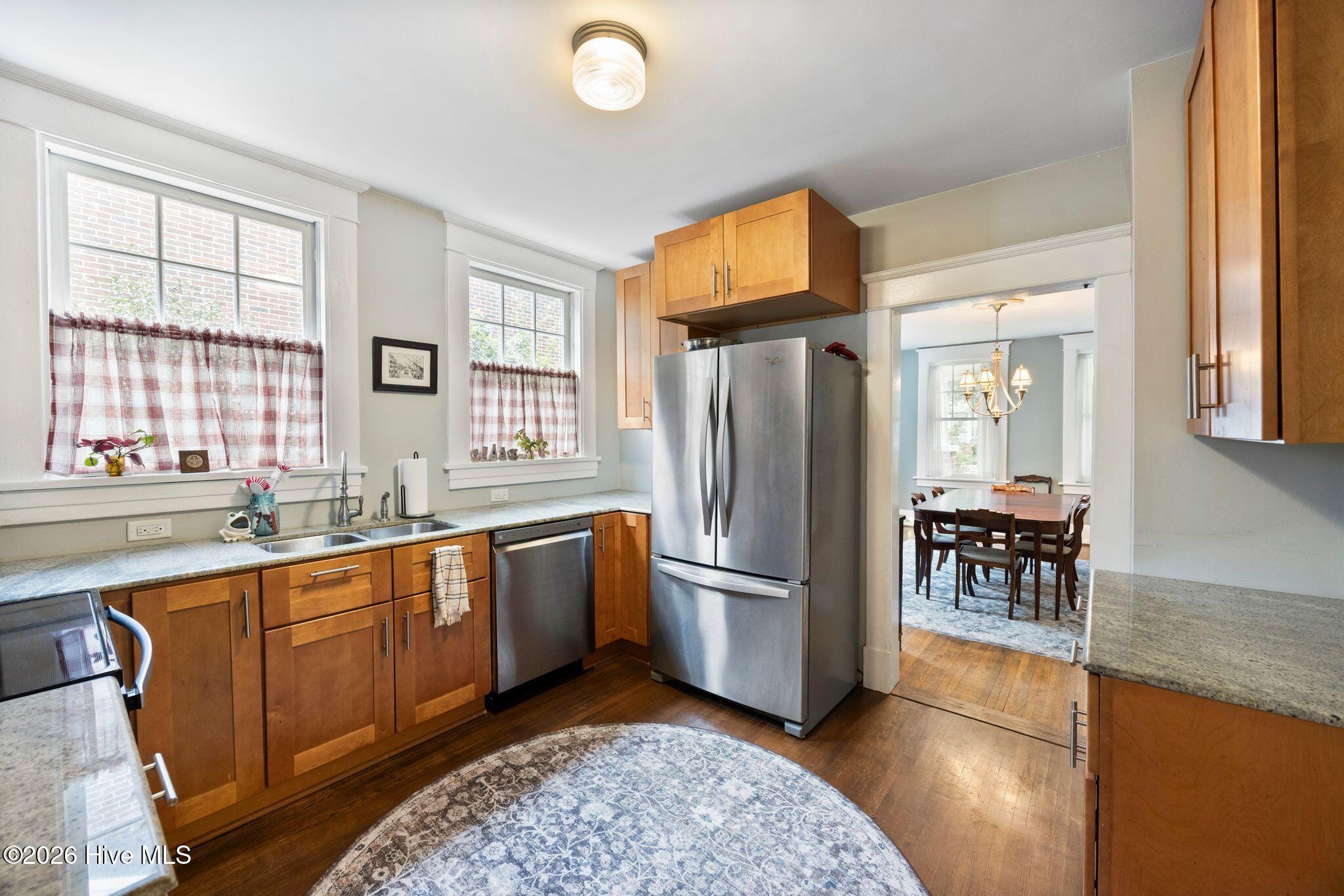 1811 Grace Street Property Photo 17