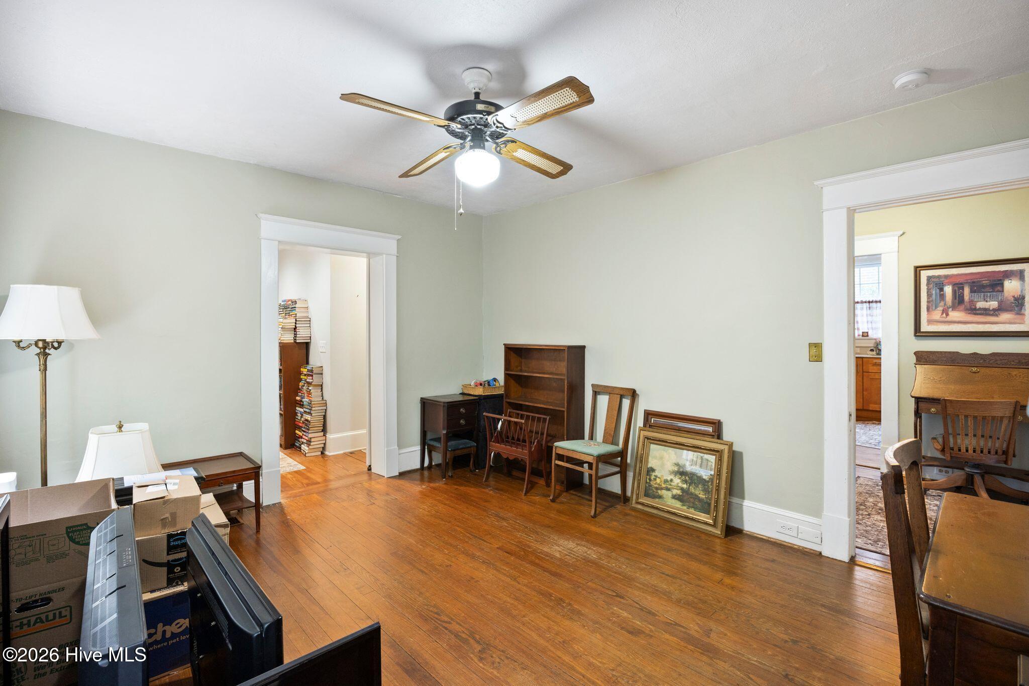 1811 Grace Street Property Photo 20