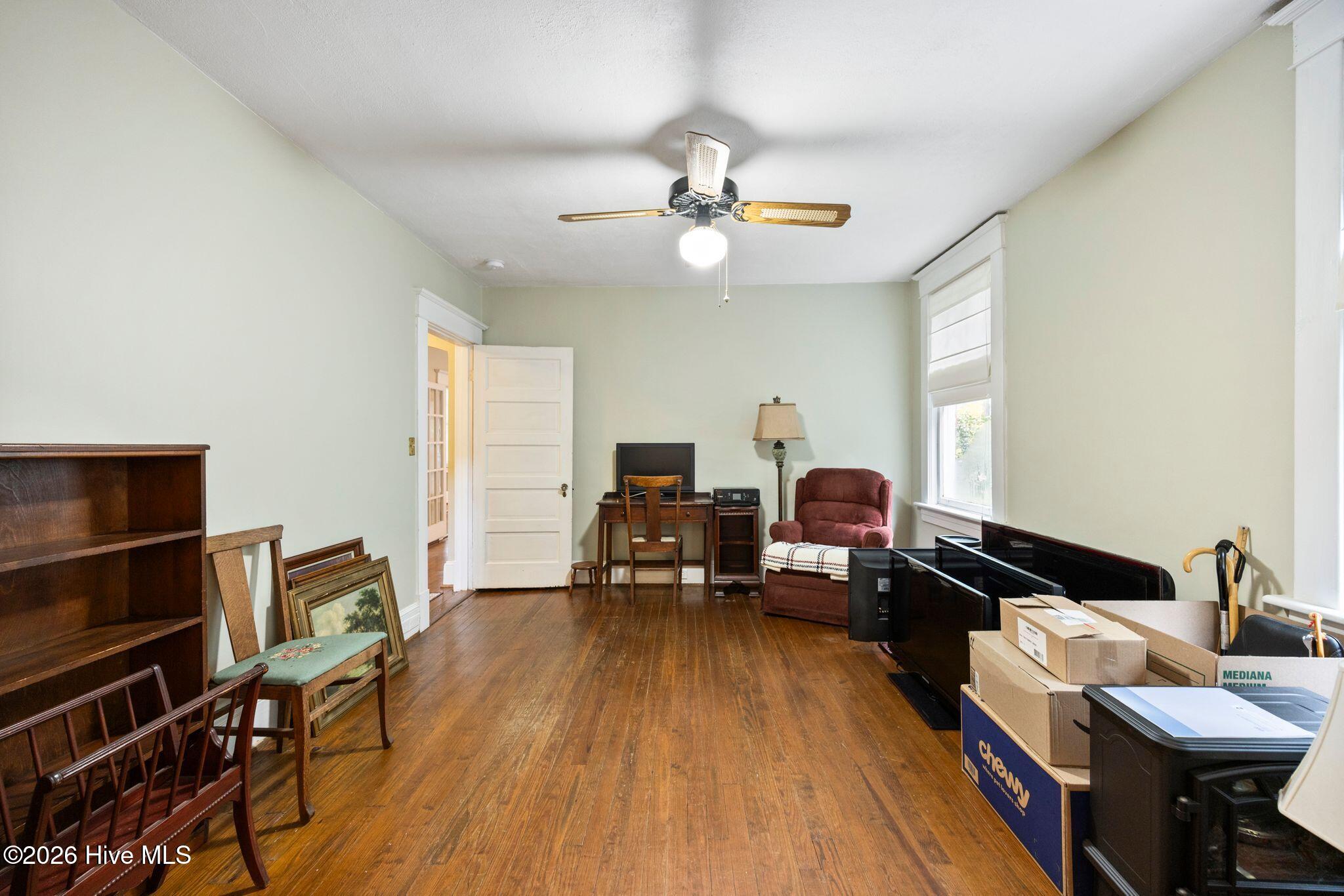 1811 Grace Street Property Photo 22