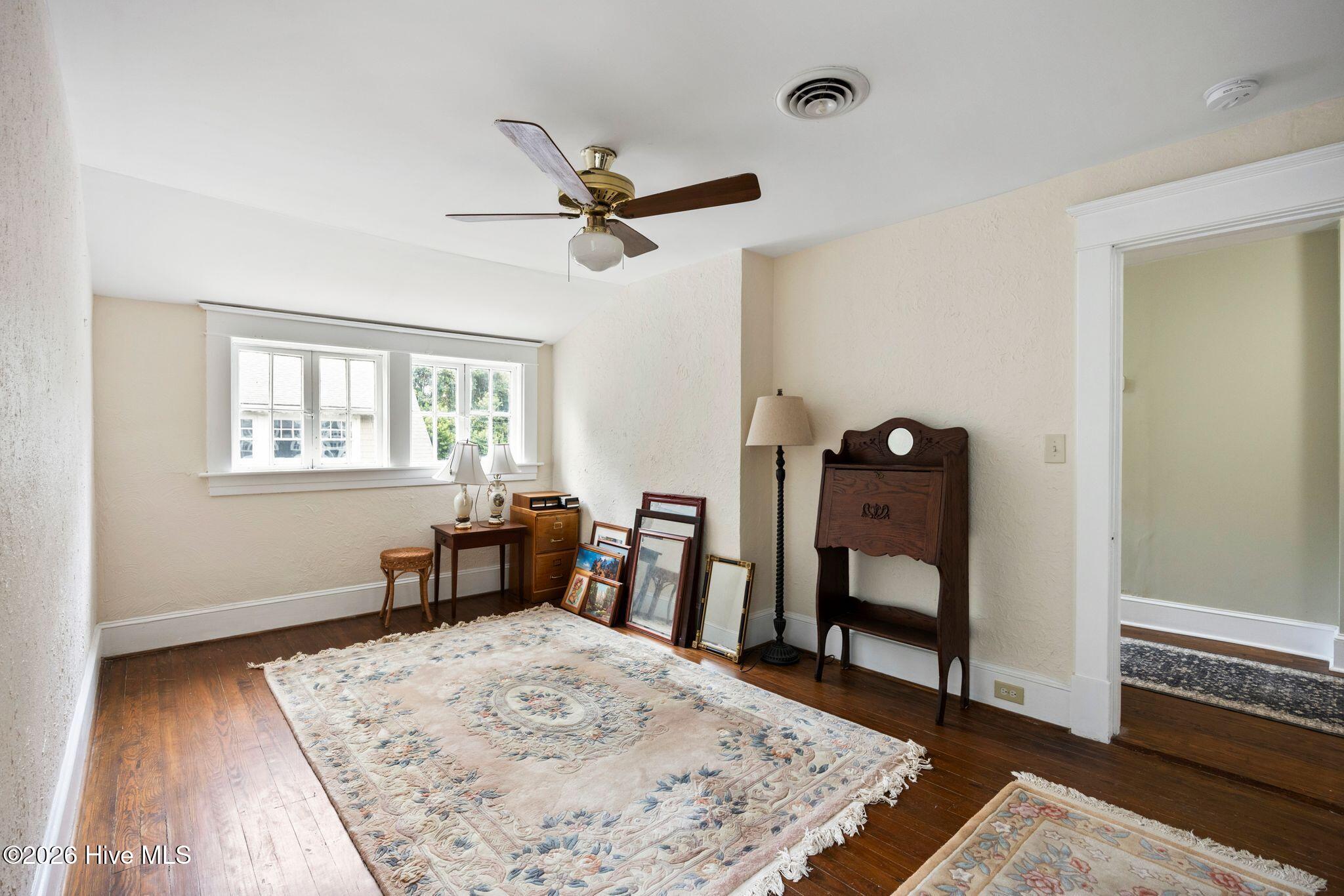 1811 Grace Street Property Photo 31