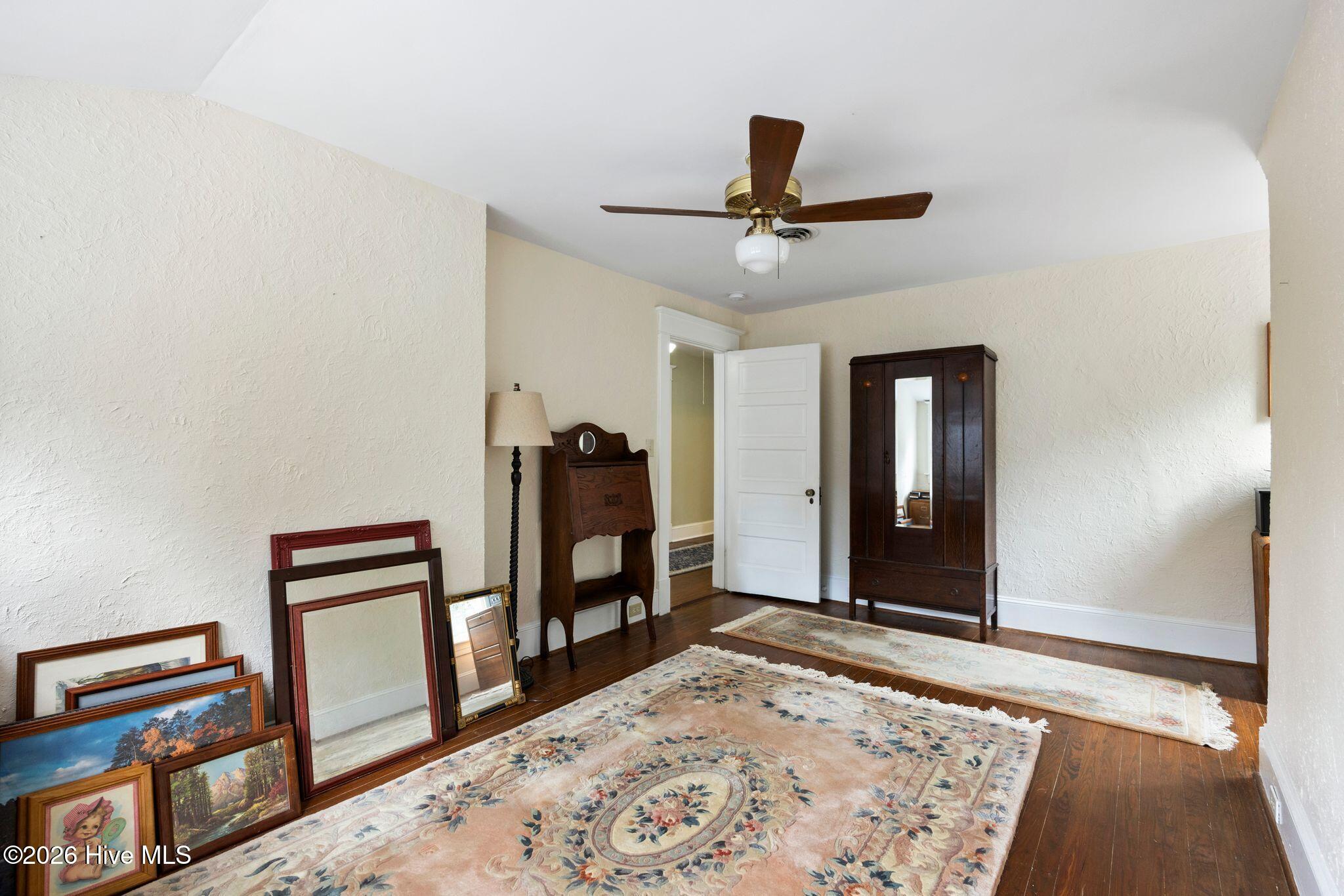 1811 Grace Street Property Photo 32