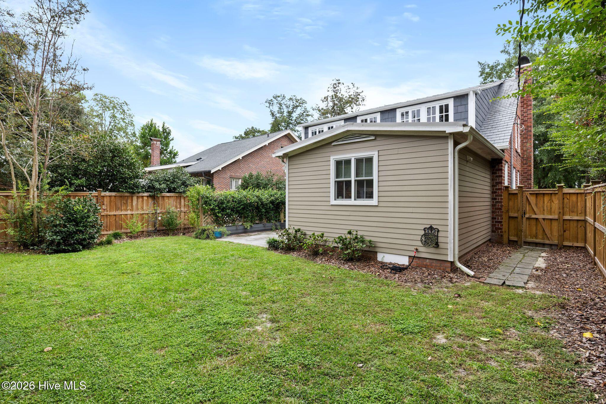 1811 Grace Street Property Photo 43