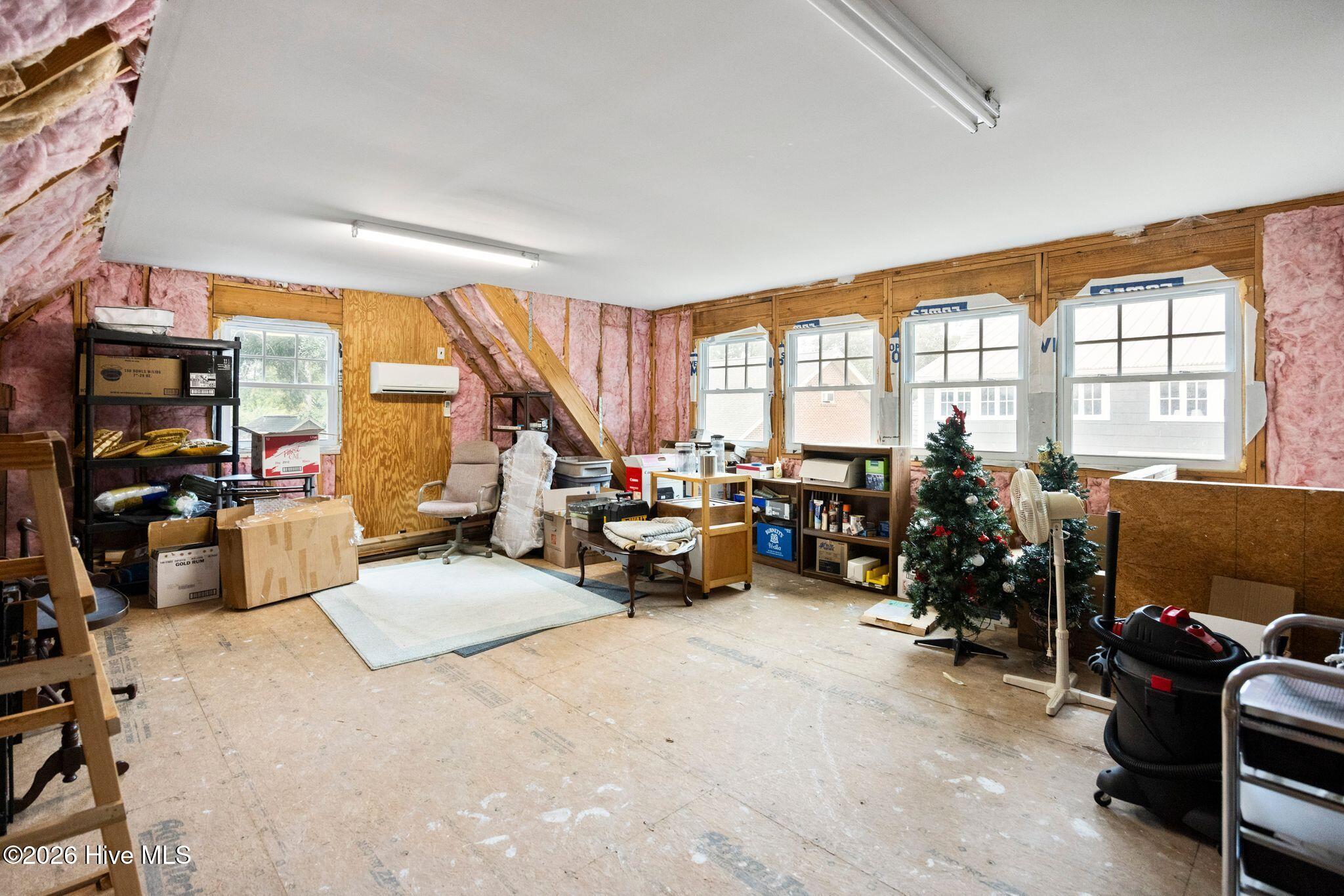 1811 Grace Street Property Photo 46