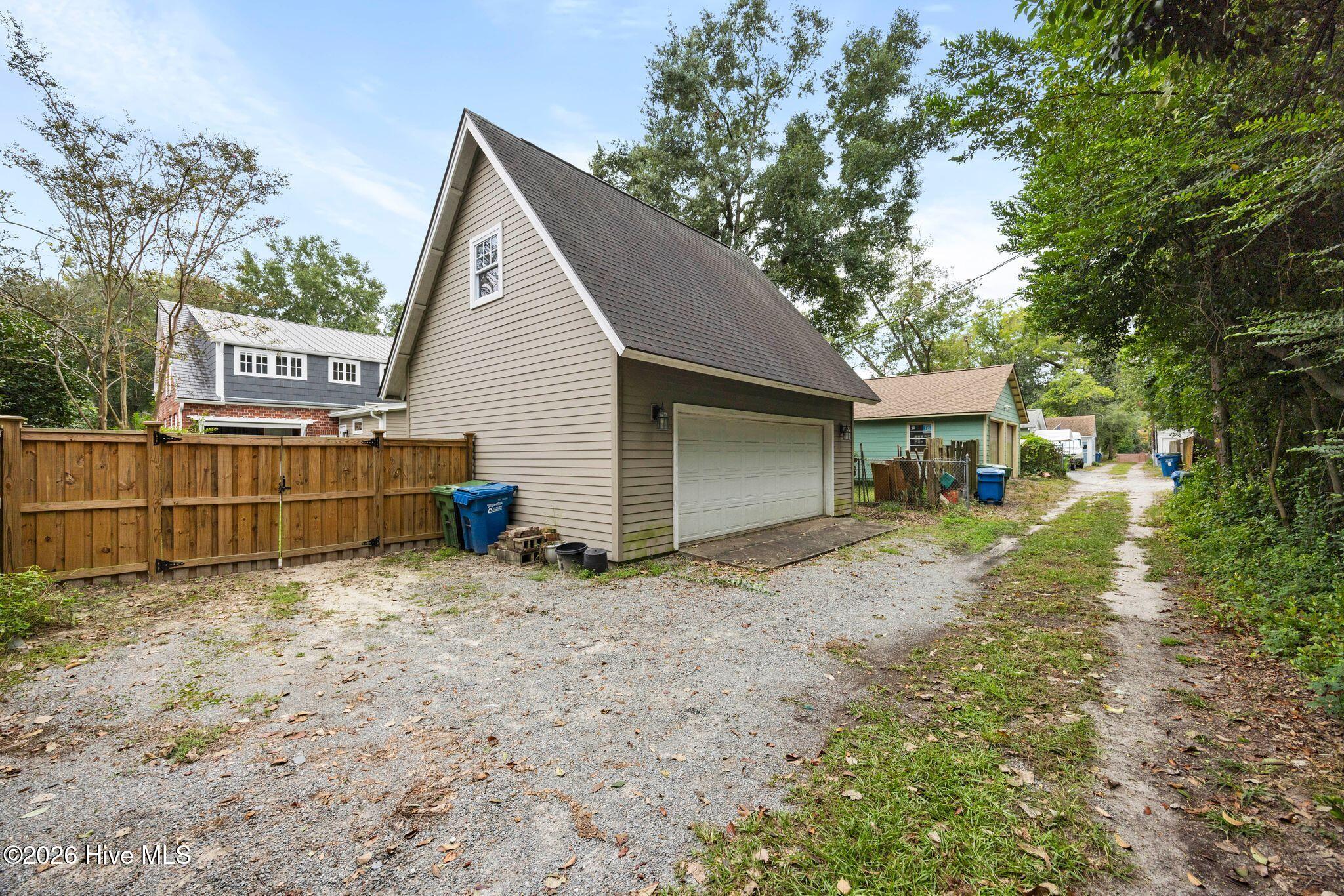1811 Grace Street Property Photo 48