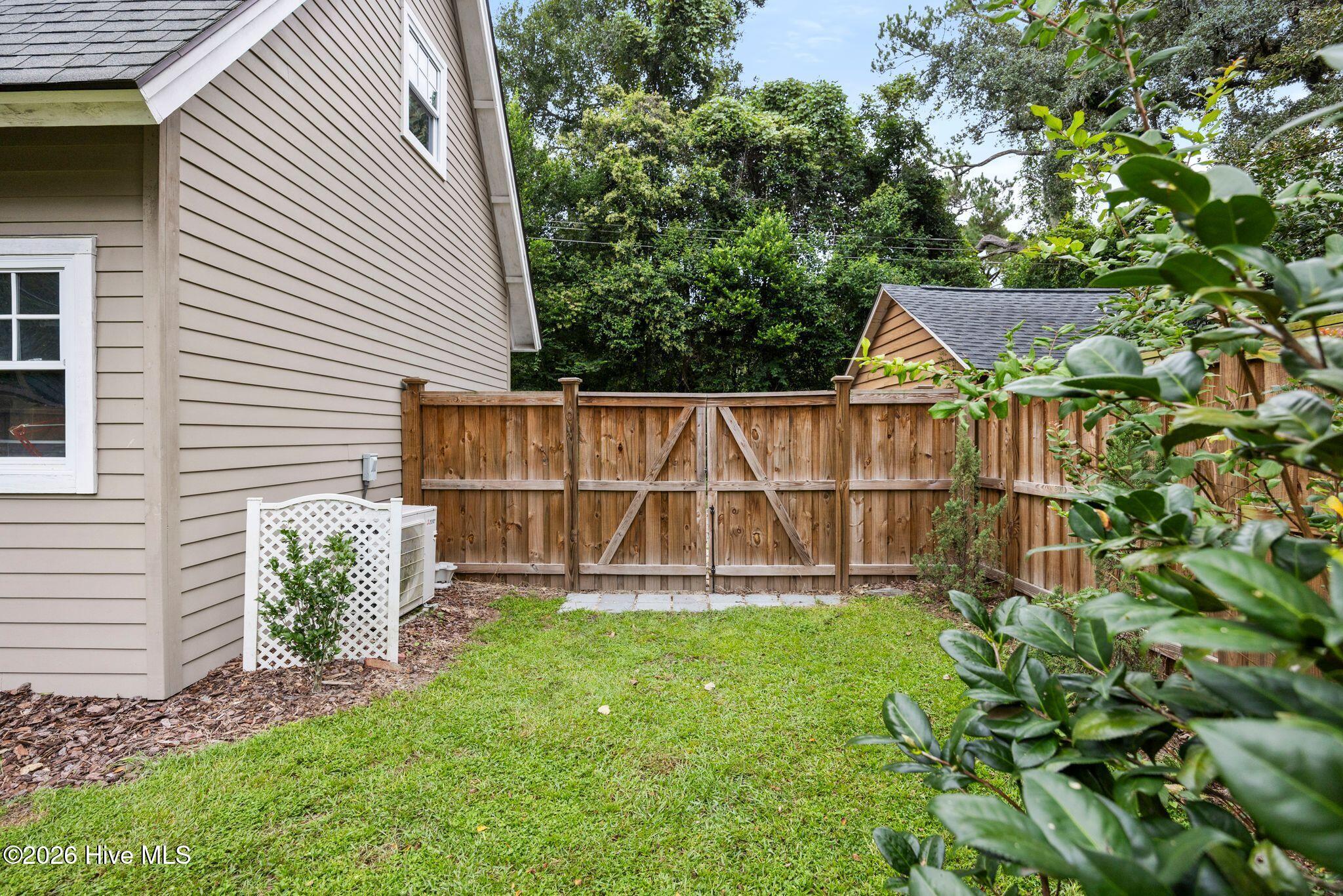 1811 Grace Street Property Photo 56