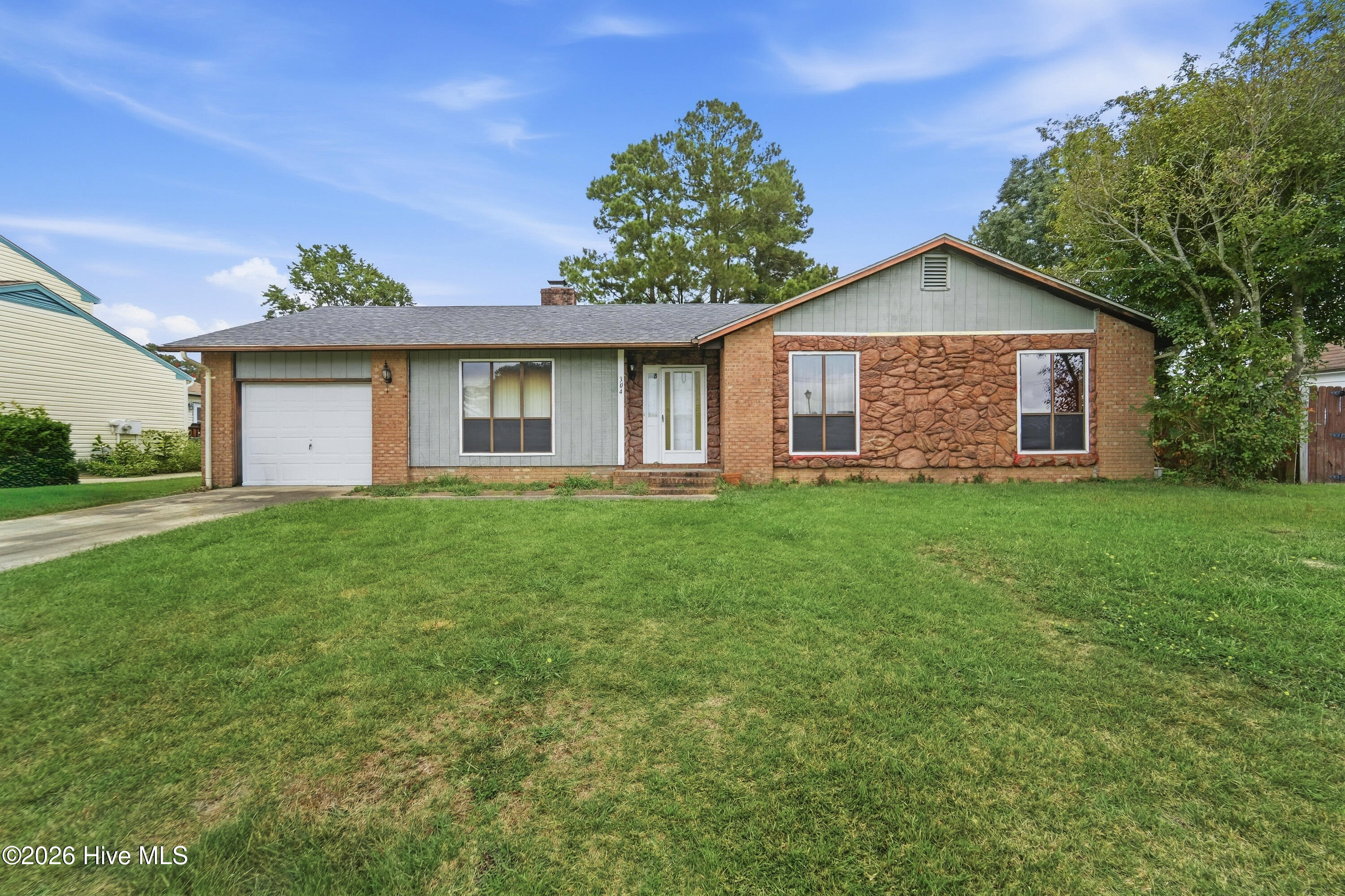 304 Branchwood Court Property Photo 1