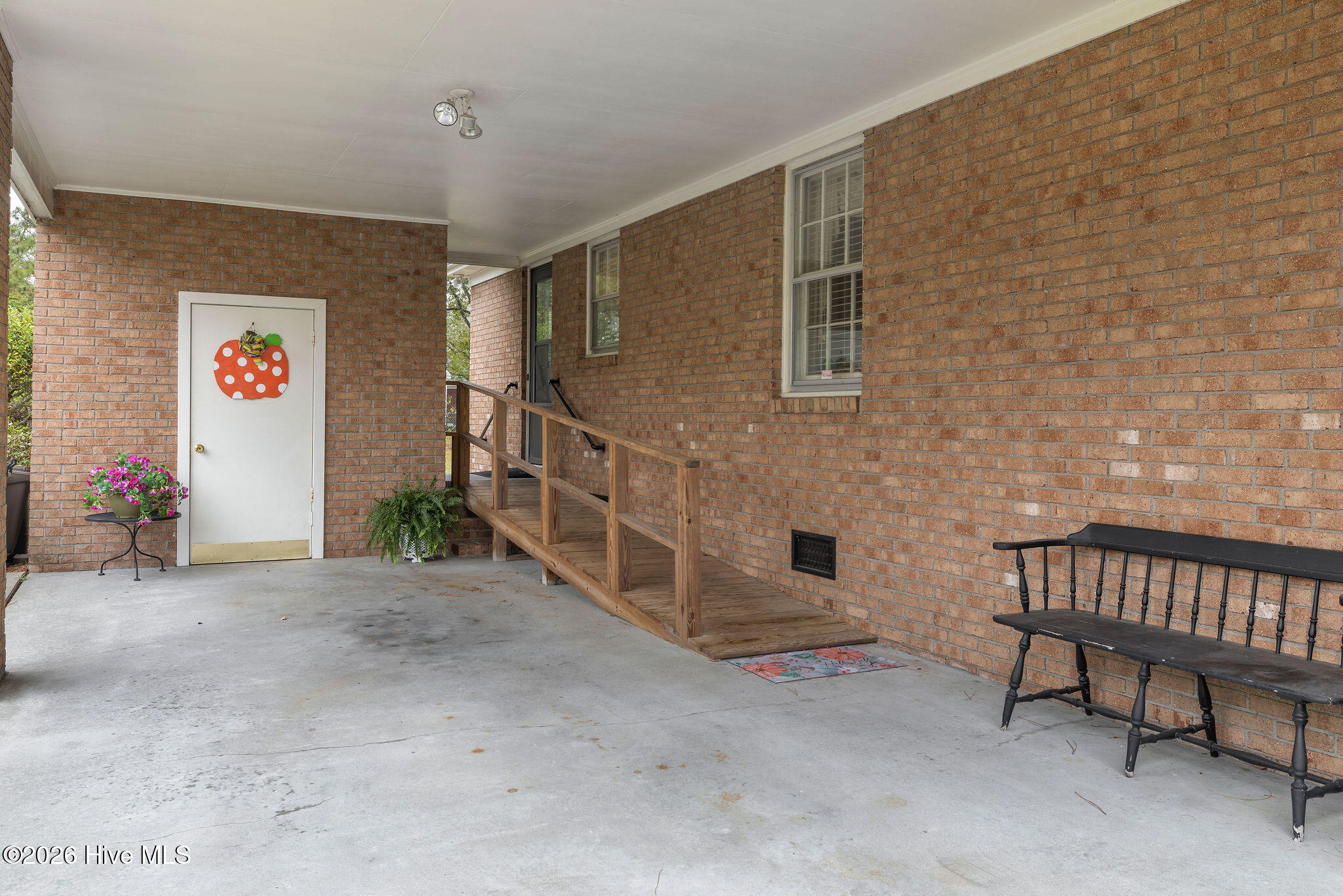 3002 Rouse Road Property Photo 6
