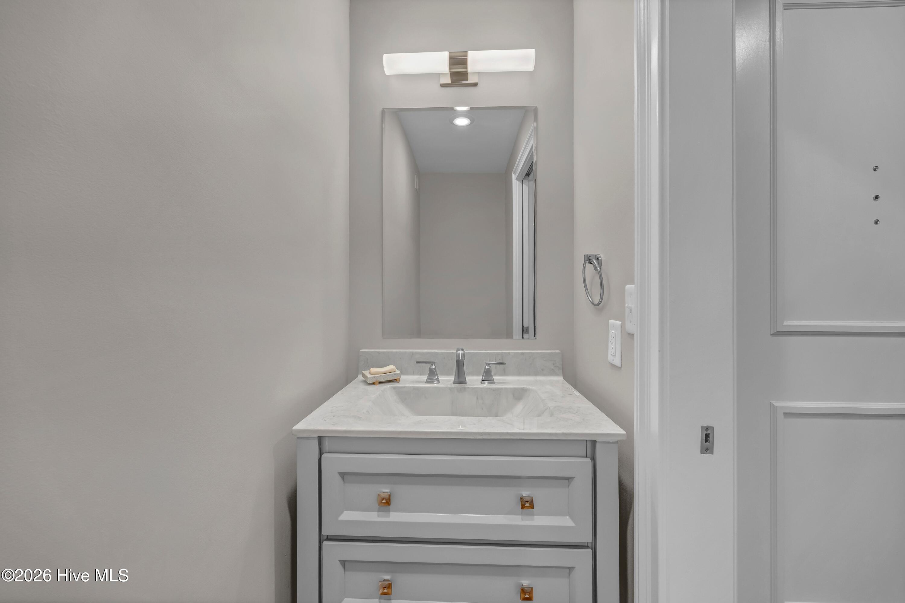 240 N Water Street 651 Property Photo 20