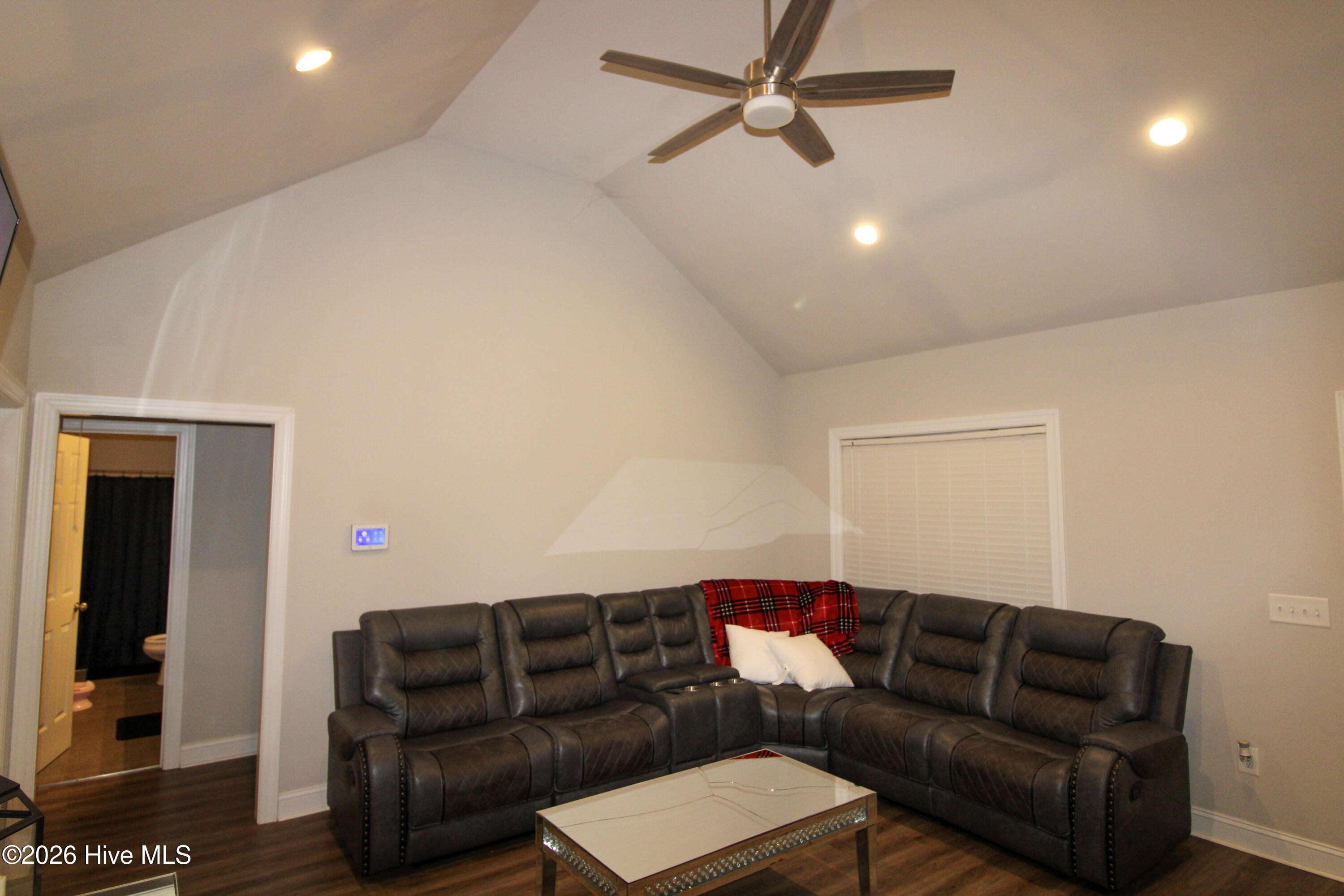 8153 Haw Branch Road Property Photo 5