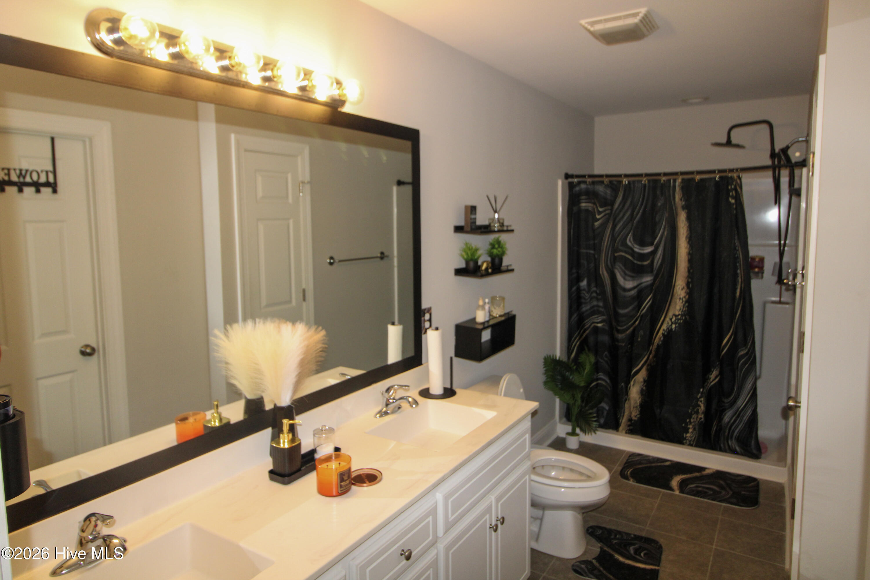 8153 Haw Branch Road Property Photo 10