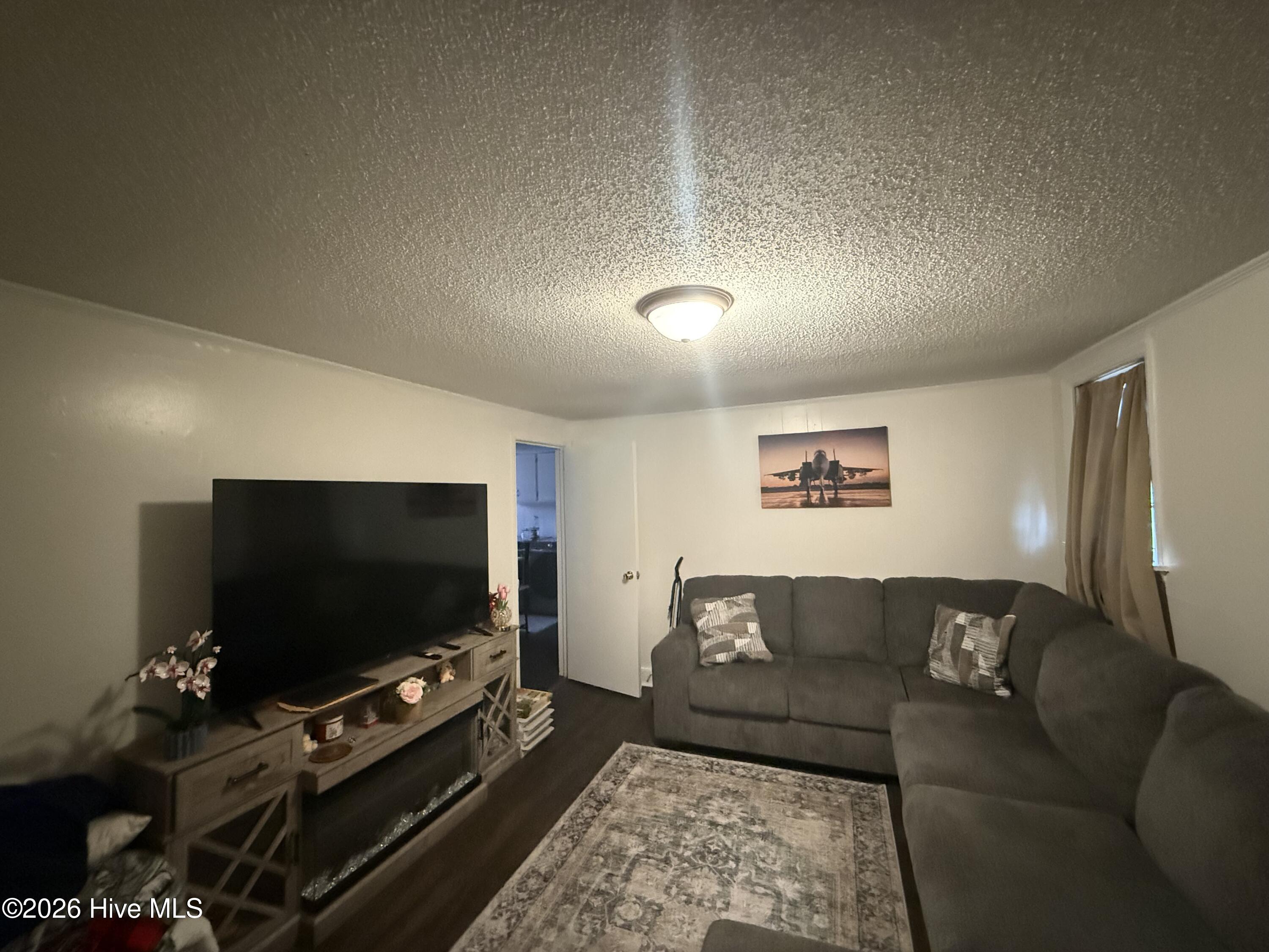 203 W King Street Property Photo 2