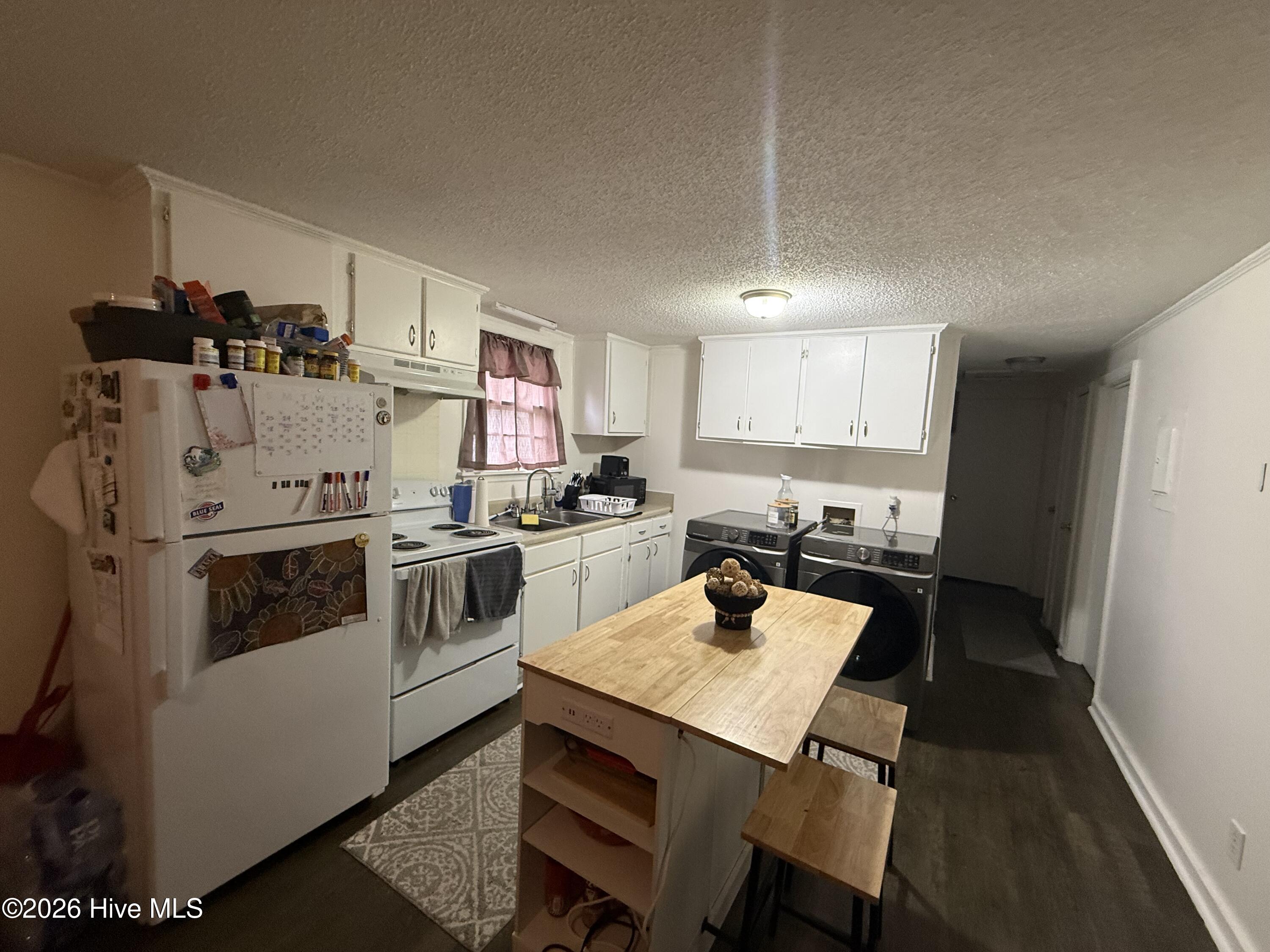 203 W King Street Property Photo 3