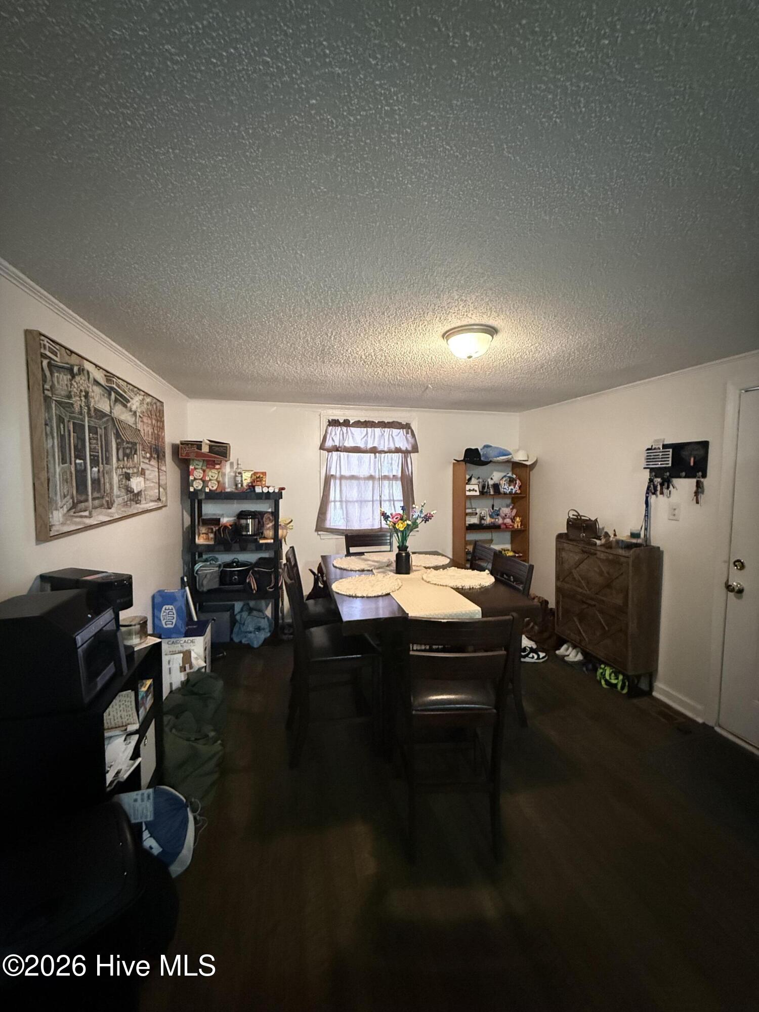 203 W King Street Property Photo 5