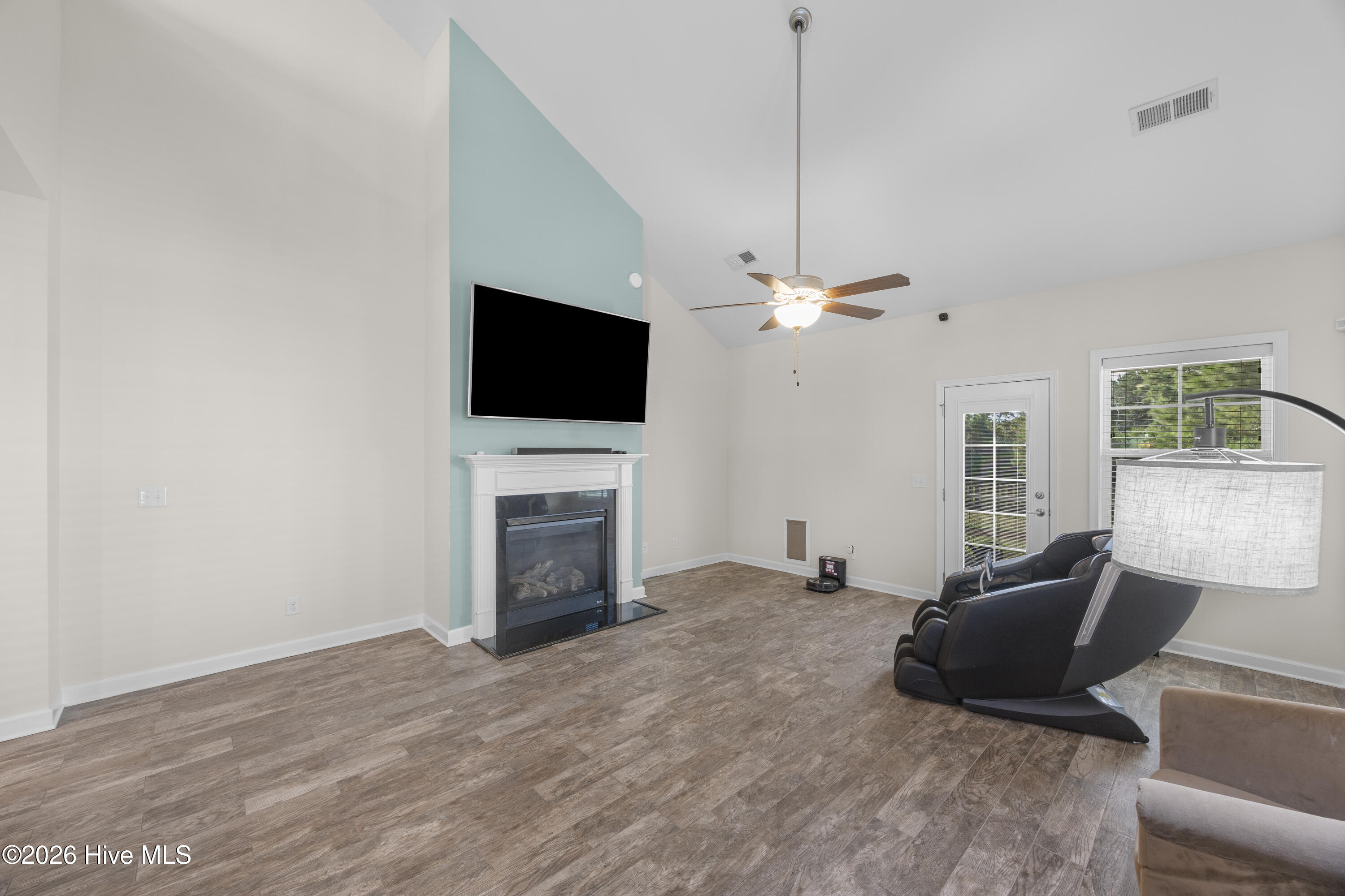2554 Longleaf Pine Circle Property Photo 18
