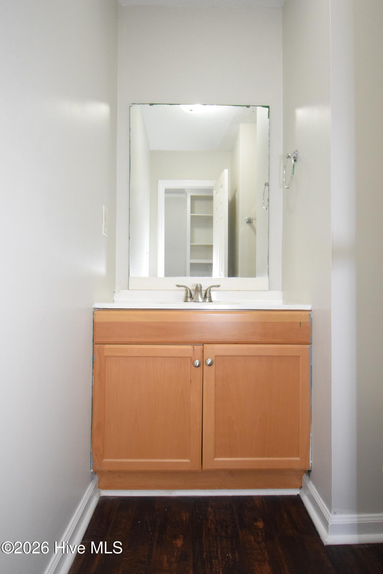 102 David Drive F28 Property Photo 5