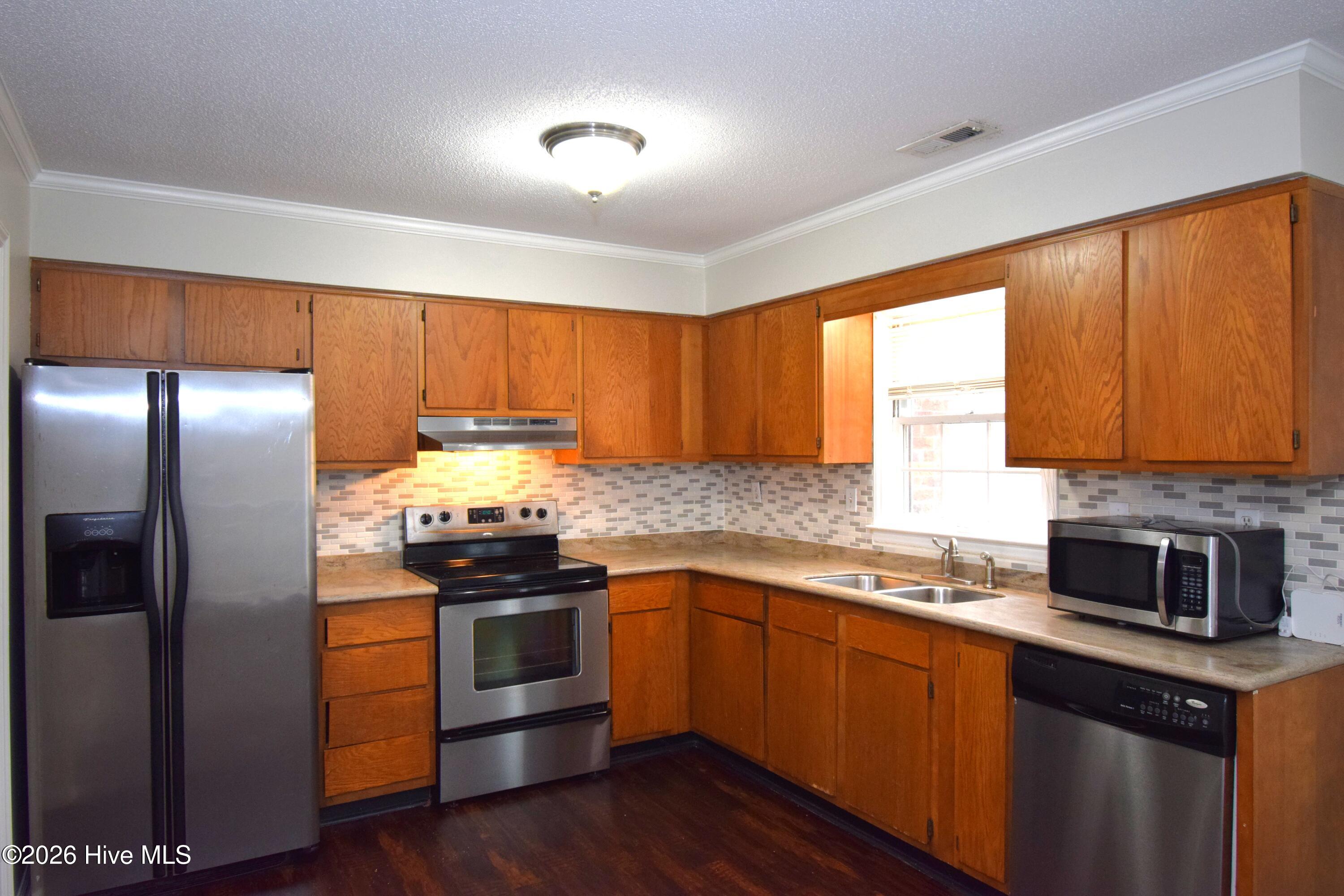 102 David Drive F28 Property Photo 7