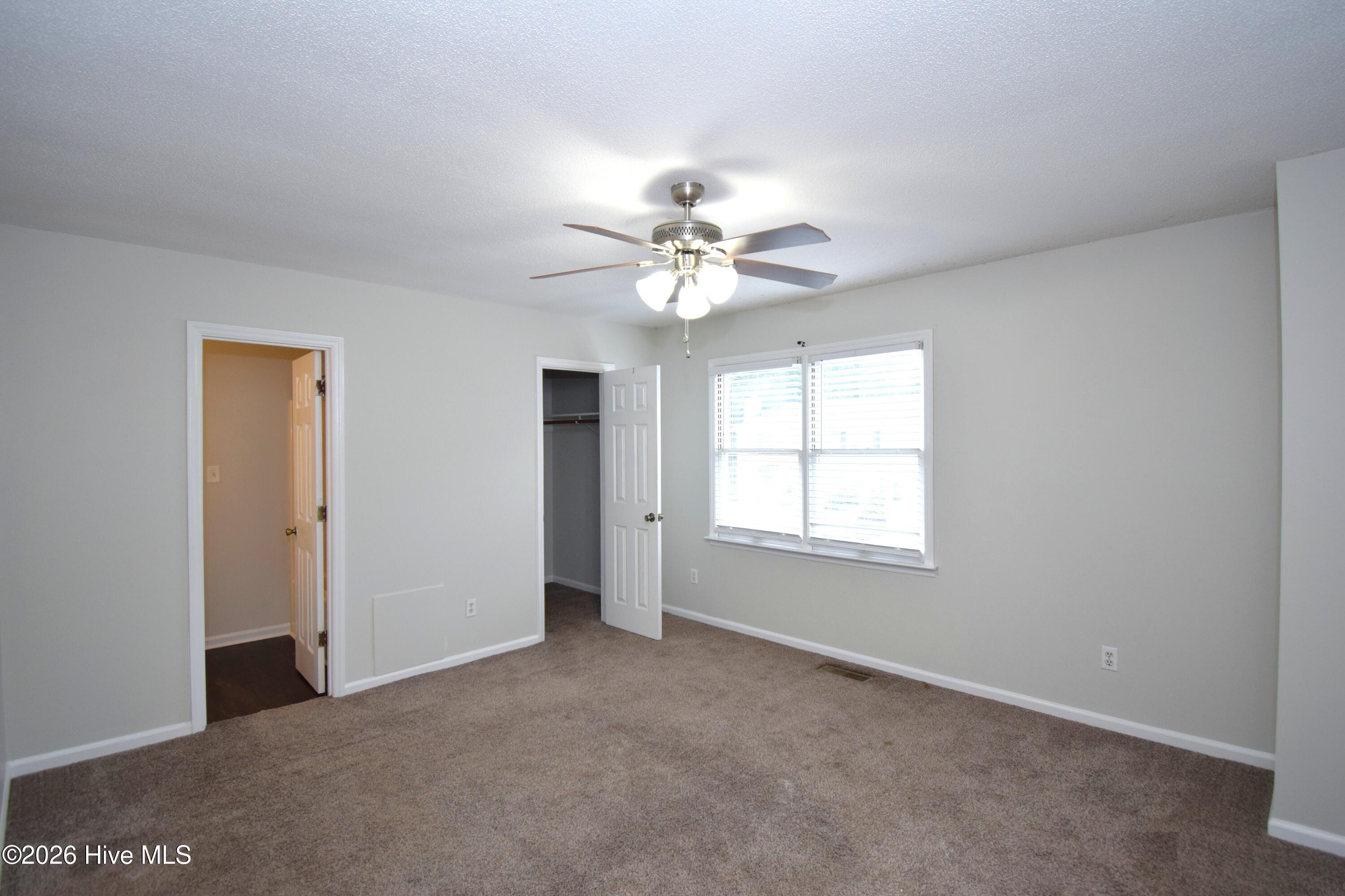 102 David Drive F28 Property Photo 9