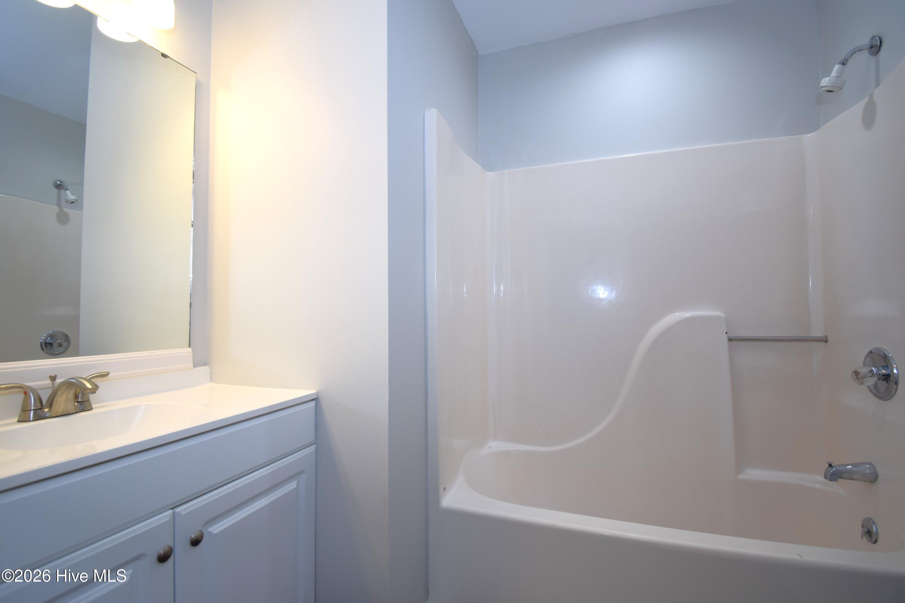 102 David Drive F28 Property Photo 14