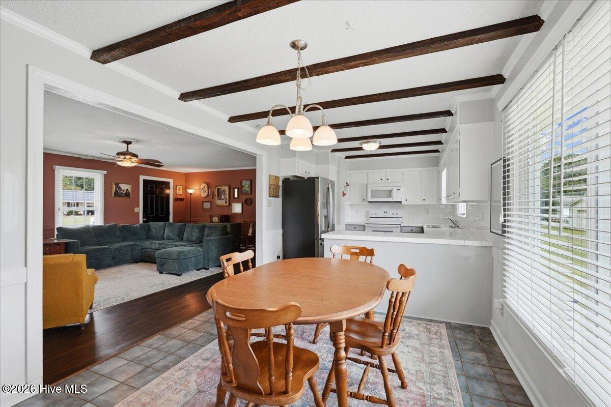 2565 Irvin Drive Property Photo 10