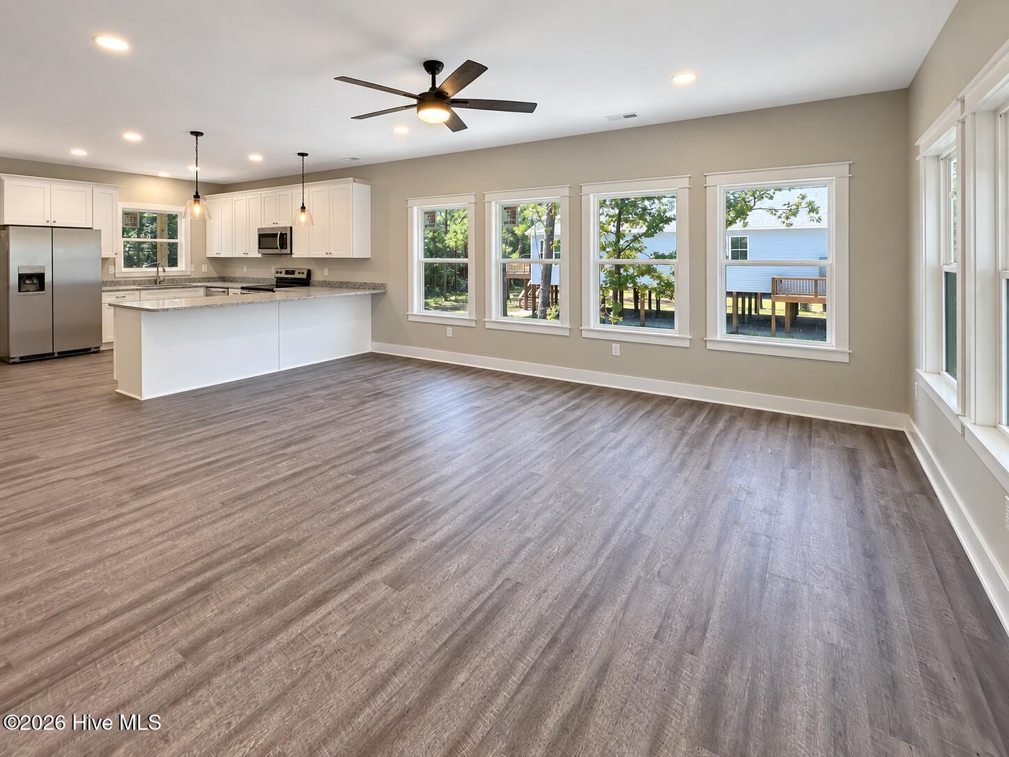 662 Vandemere Creek Drive Property Photo 11