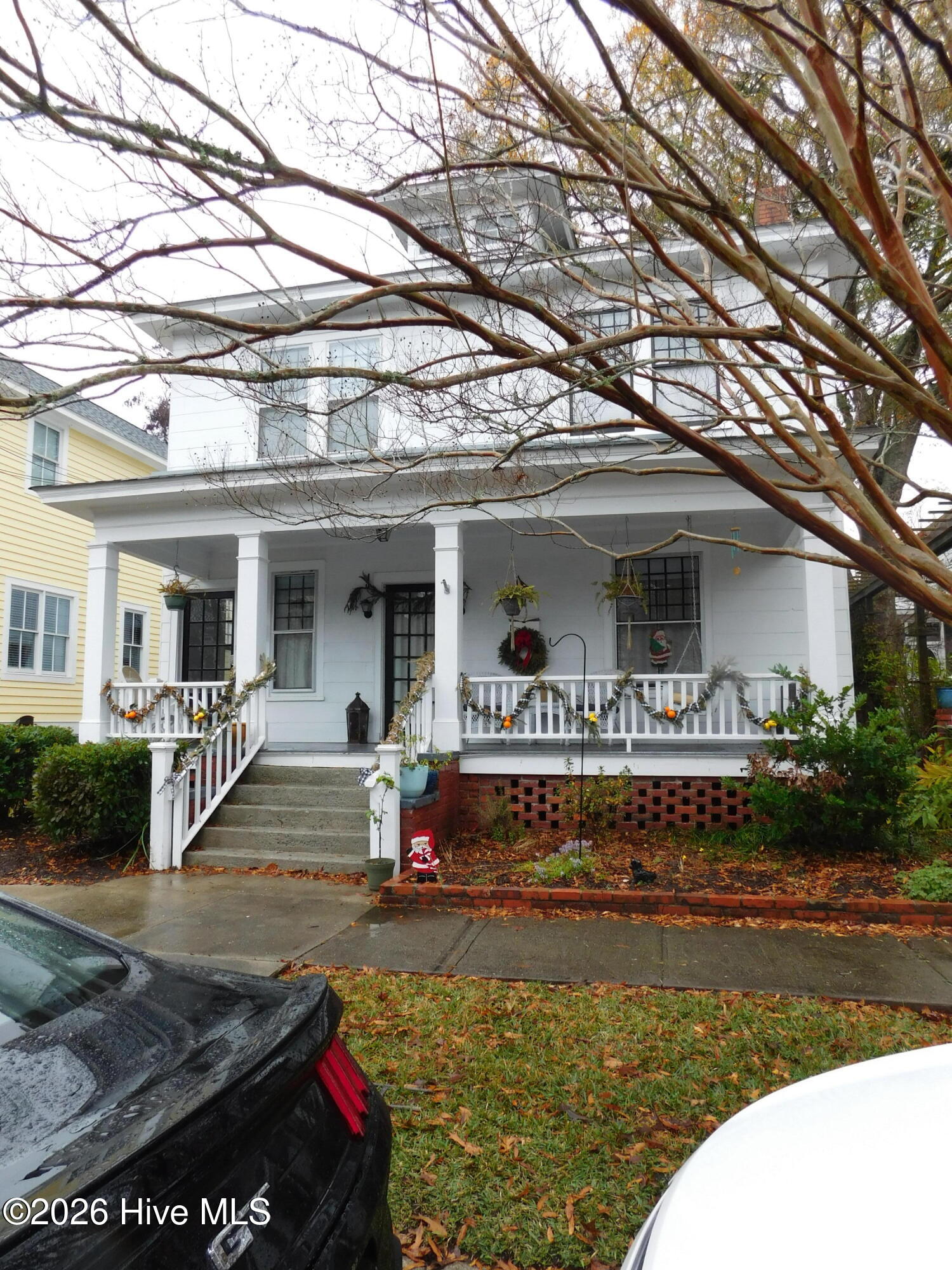 206 King Street A Property Photo 2
