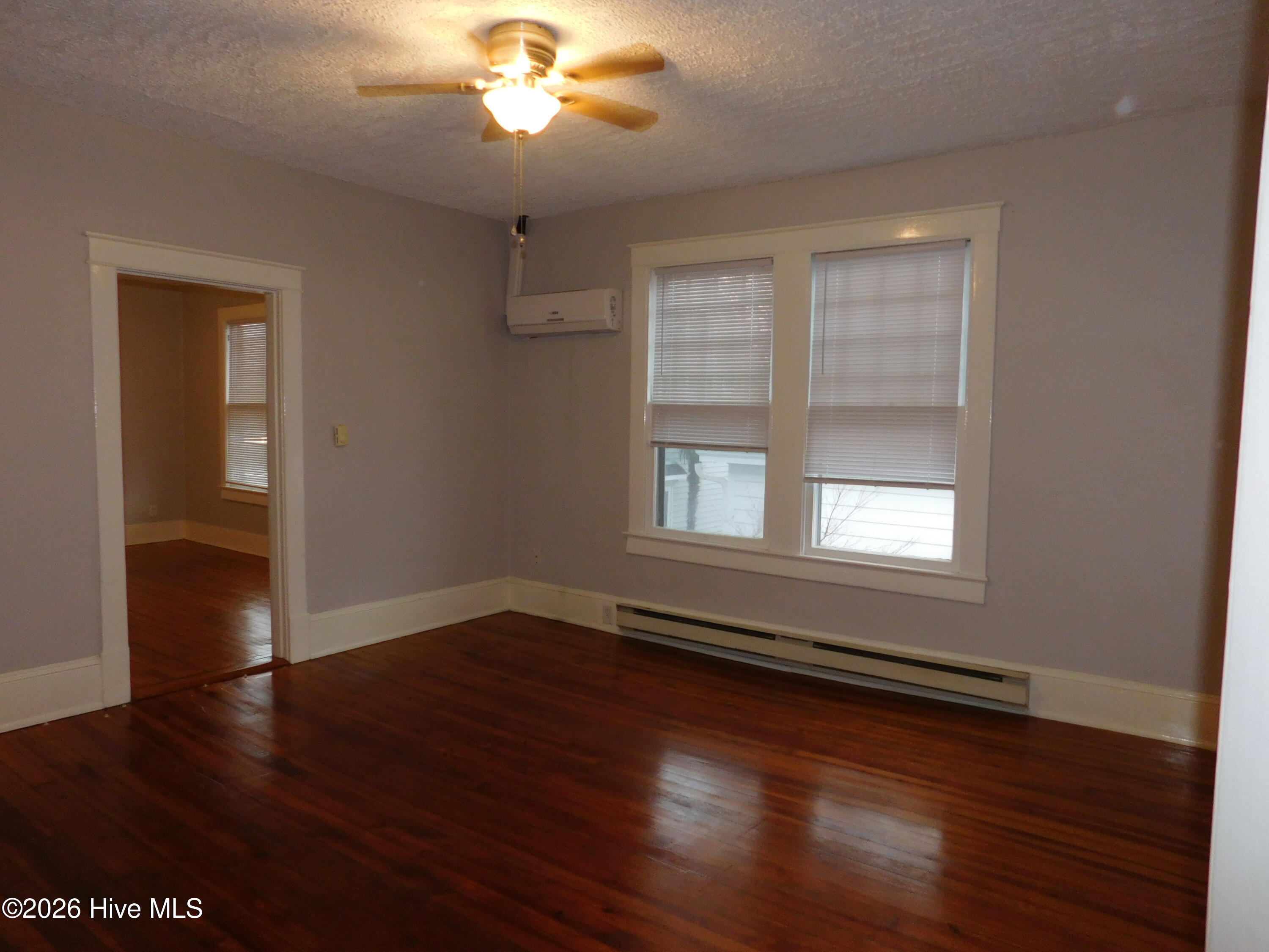 206 King Street A Property Photo 9