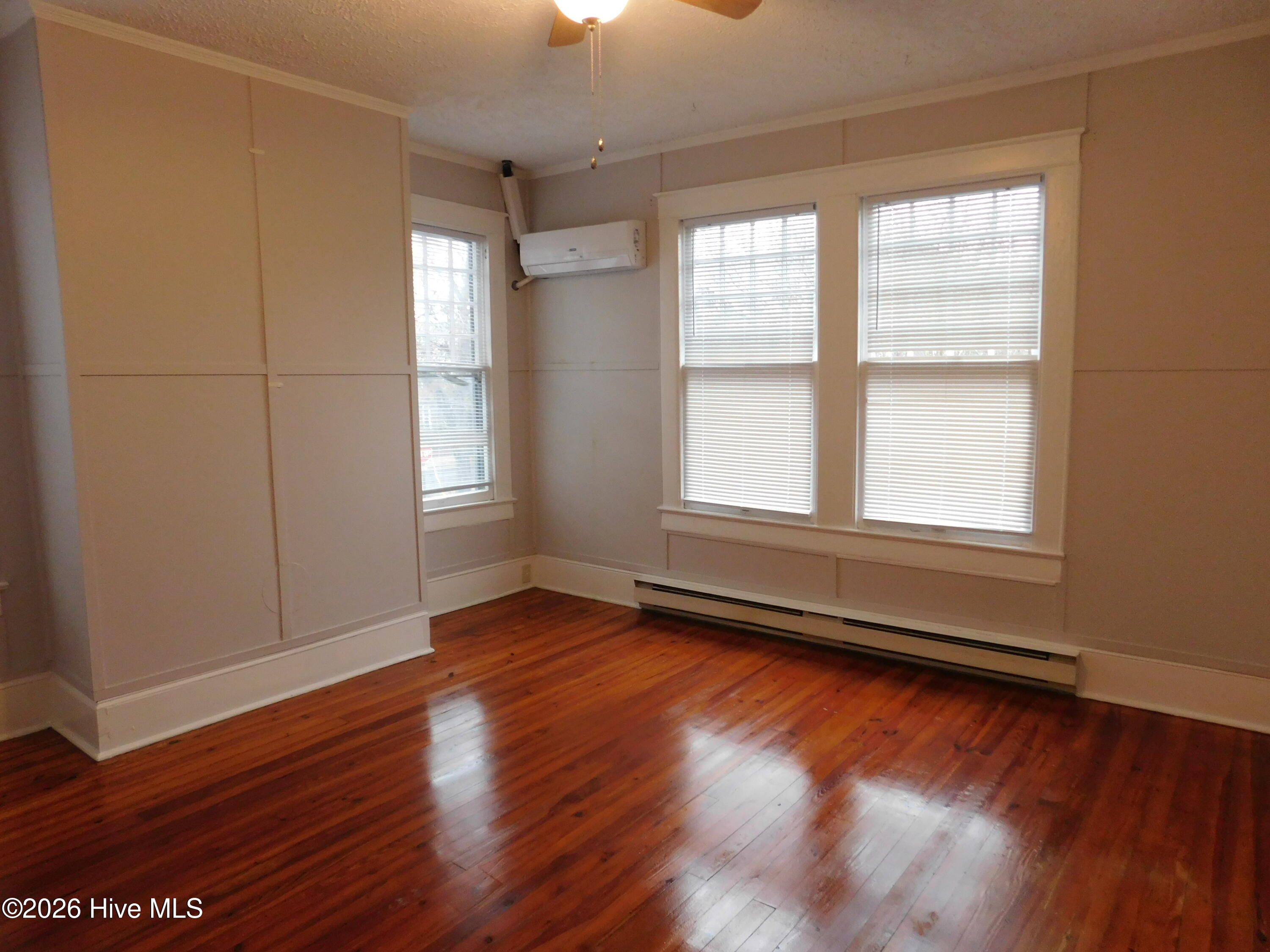 206 King Street A Property Photo 14
