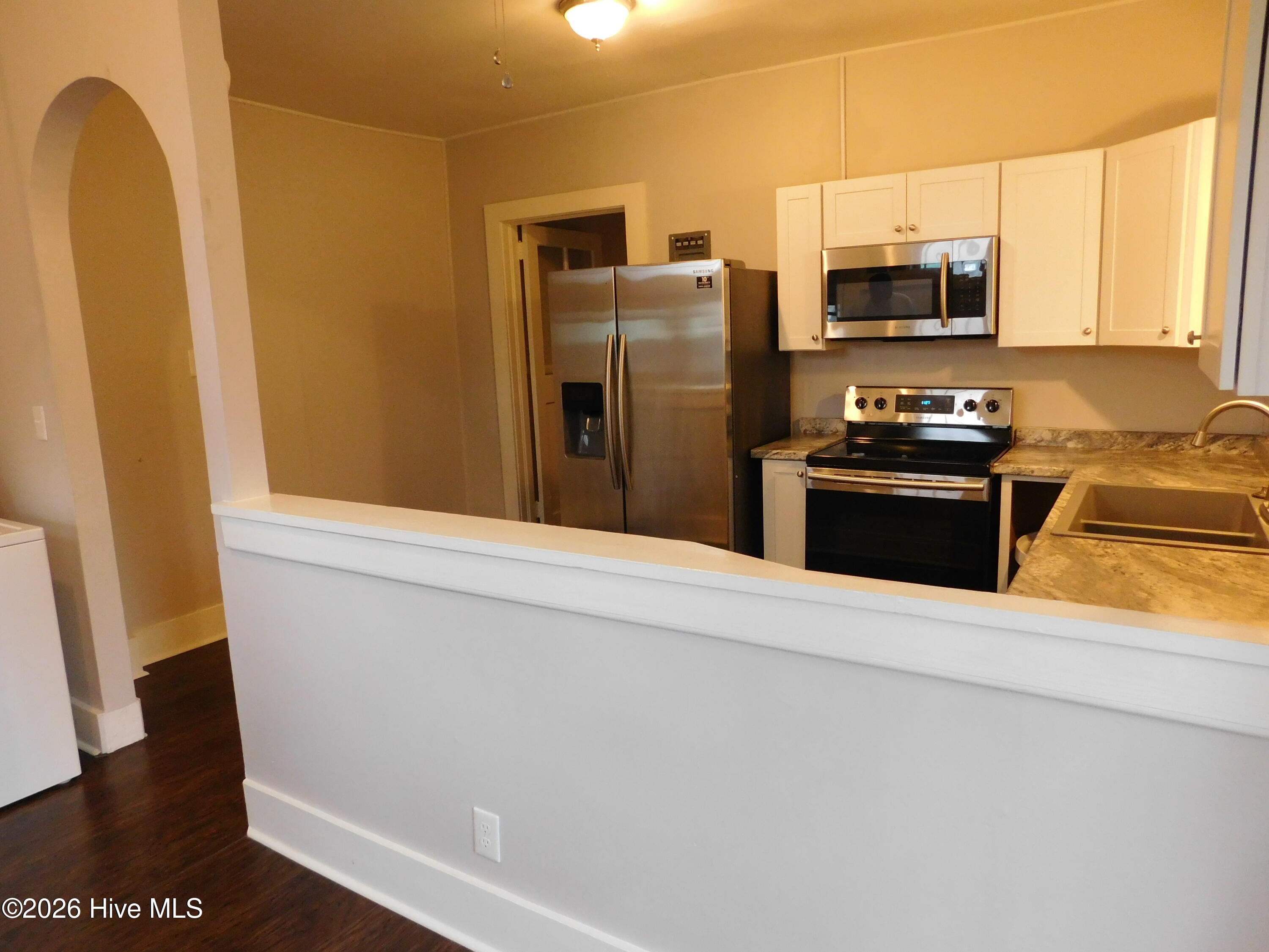 206 King Street A Property Photo 24