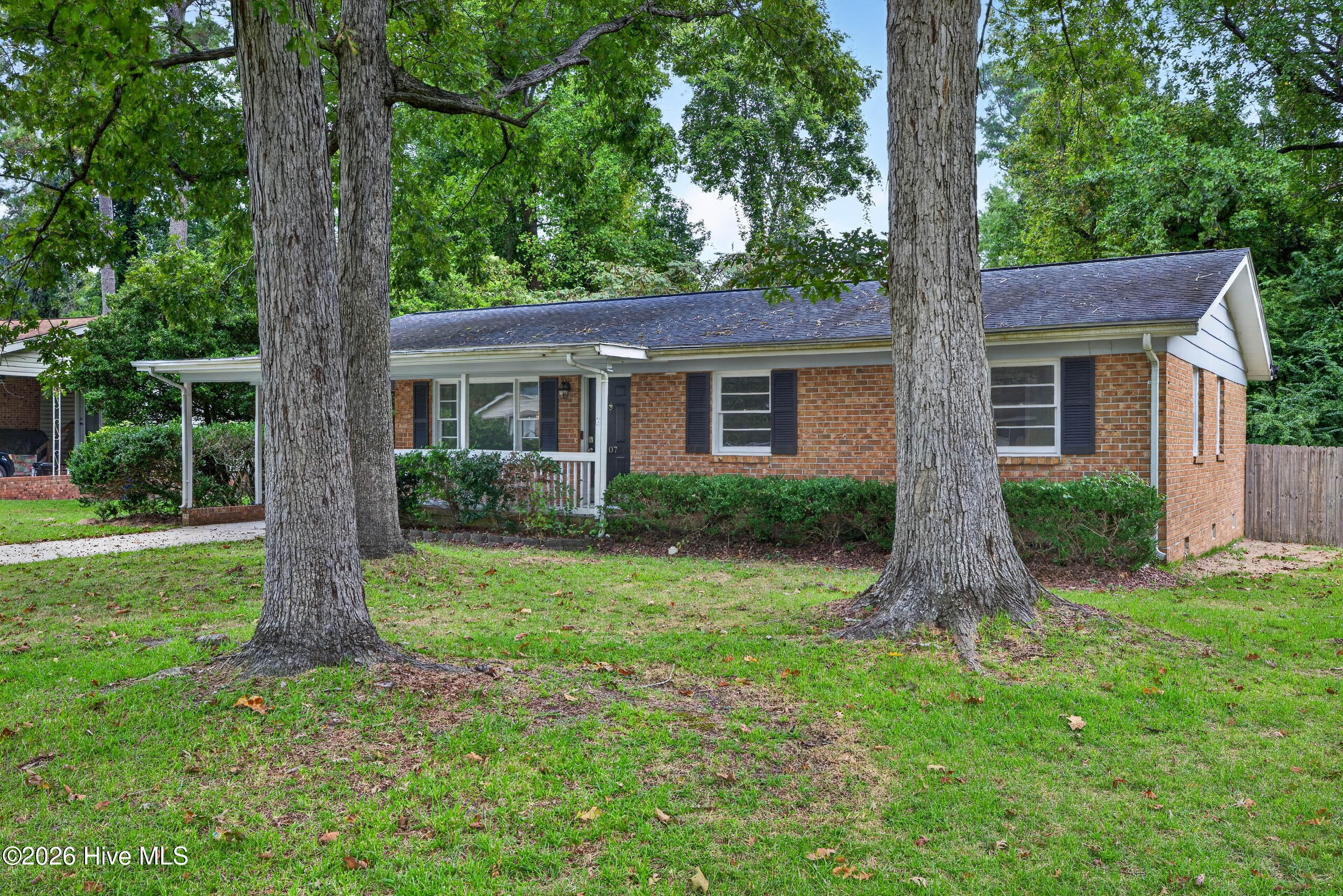 107 Marion Court Property Photo 5