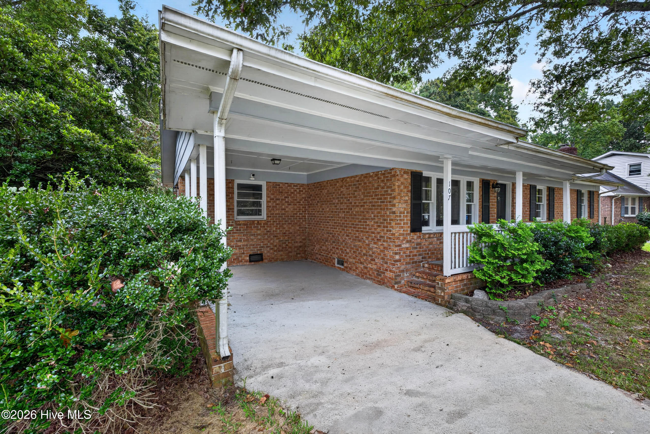 107 Marion Court Property Photo 7