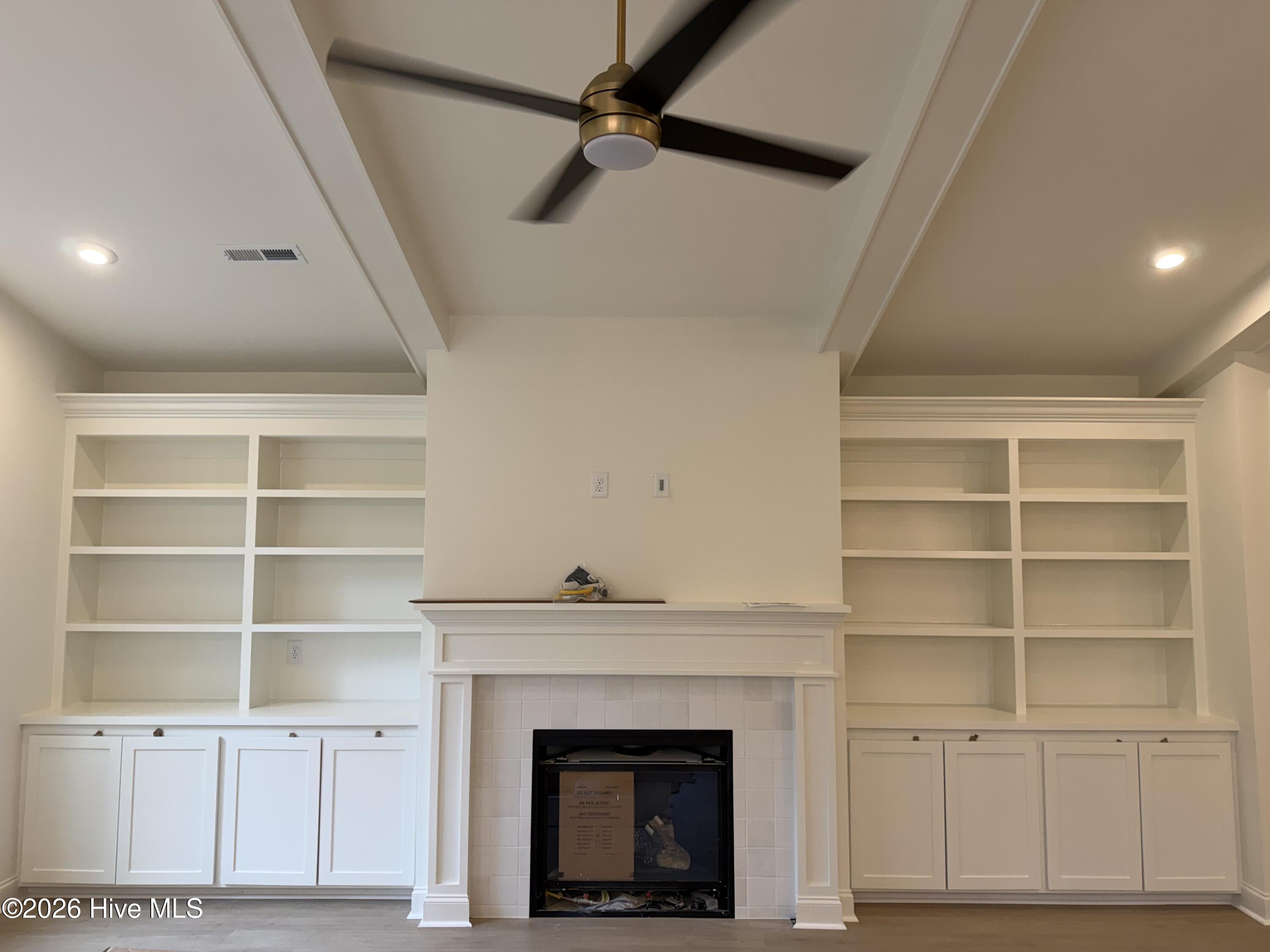 152 Coventry Court Property Photo 7