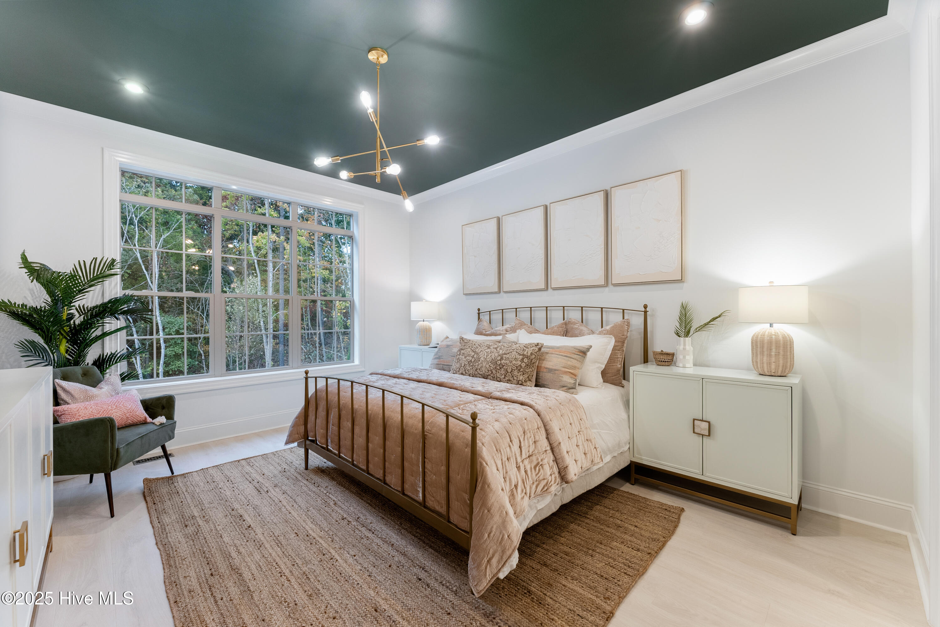 152 Coventry Court Property Photo 8