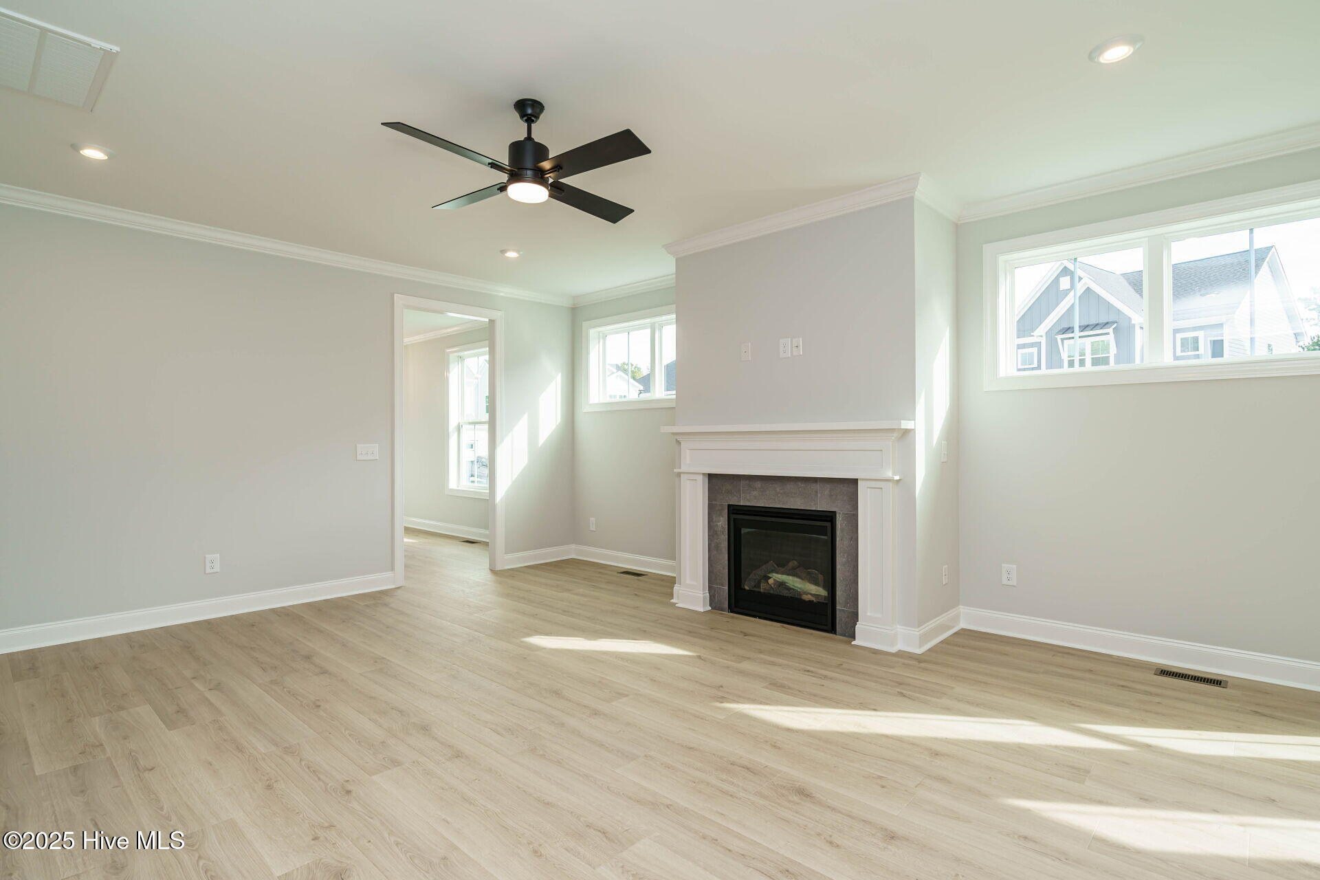 154 Coventry Court Property Photo 6