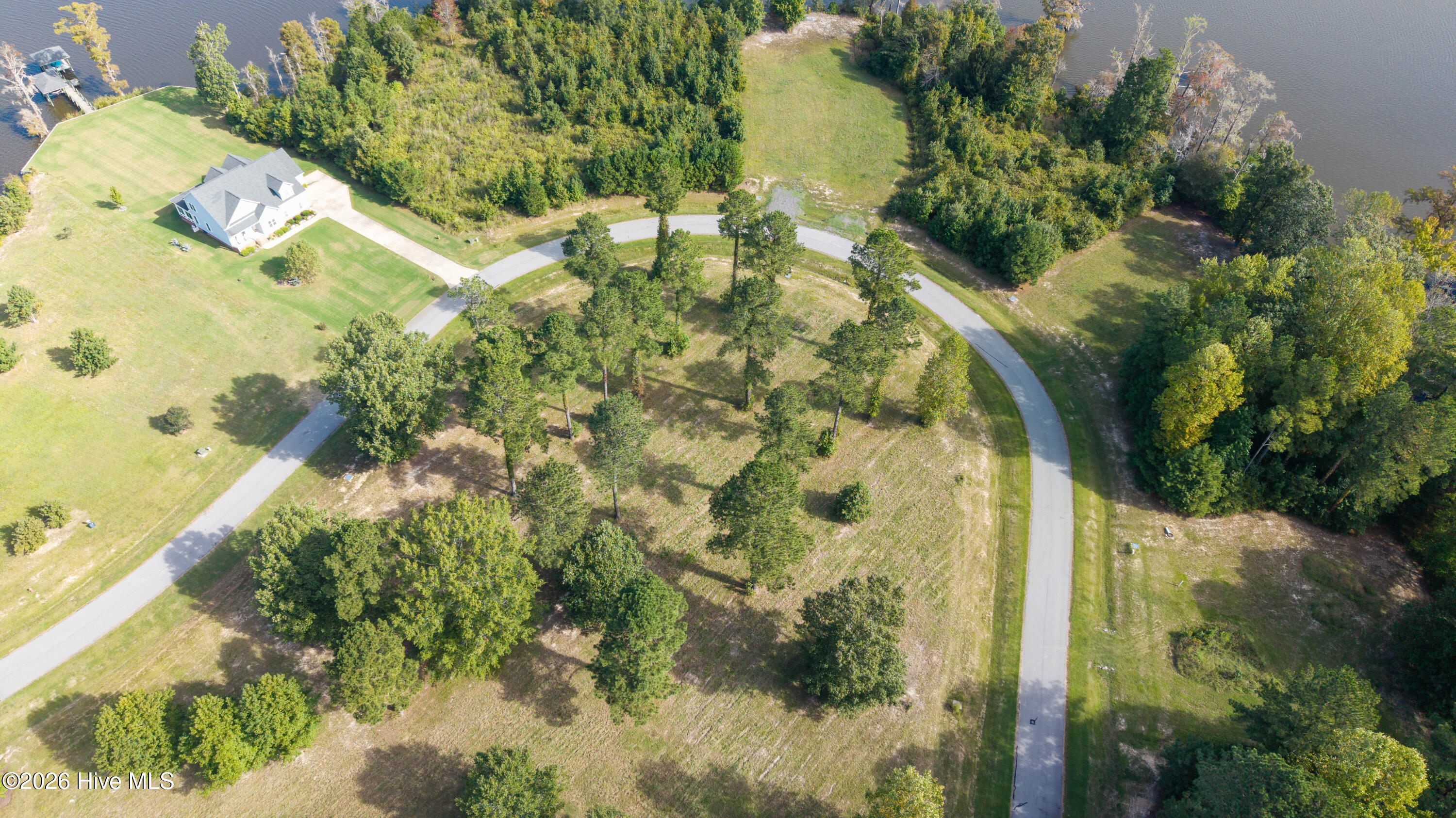 323 Plantation Circle Property Photo 5