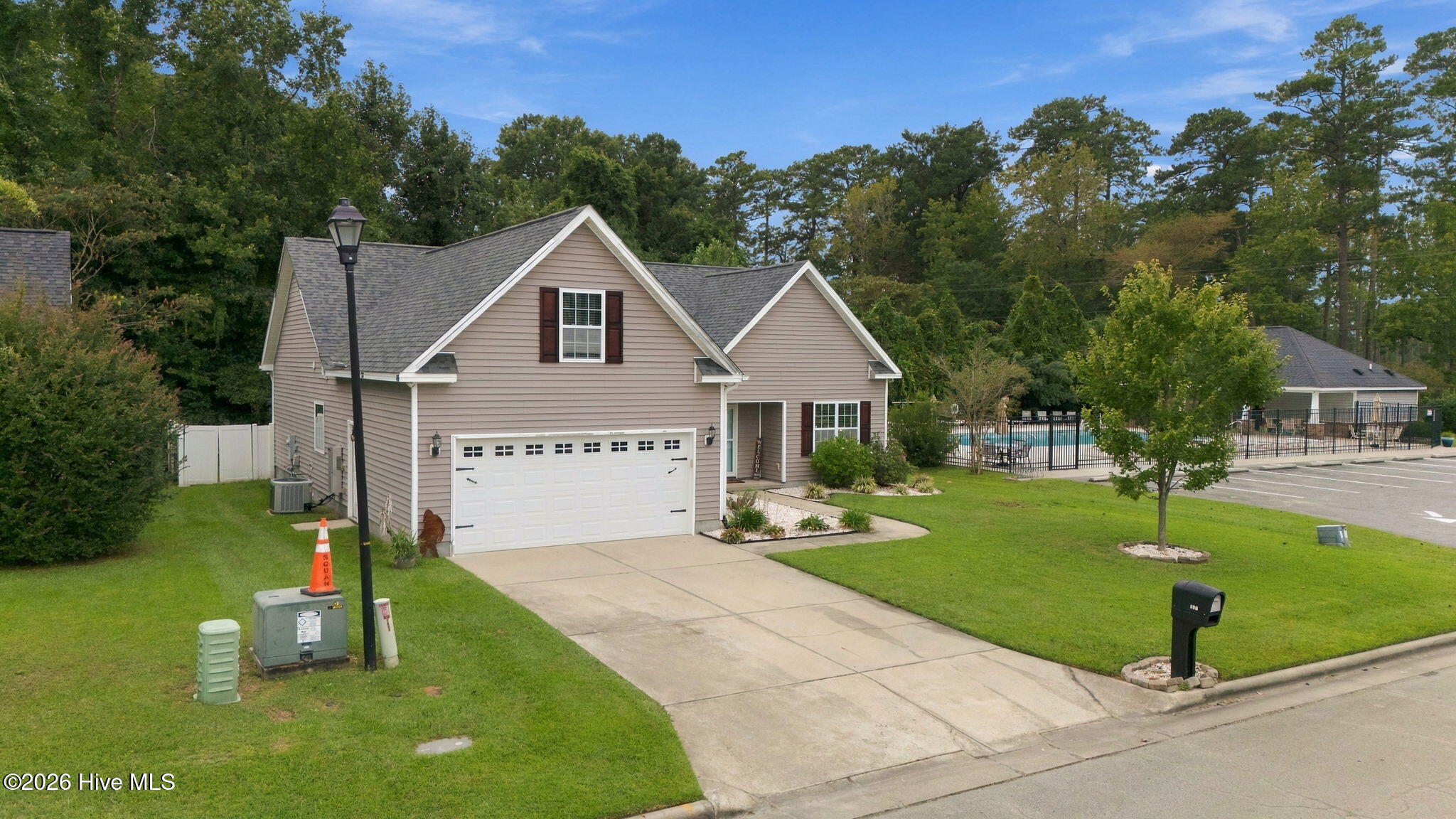 104 Lynden Lane Property Photo 6