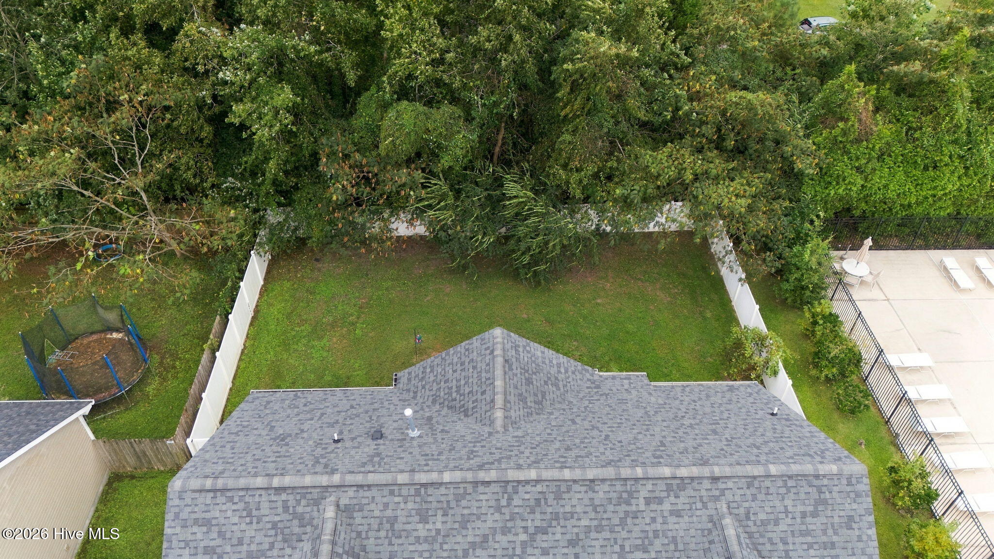 104 Lynden Lane Property Photo 8
