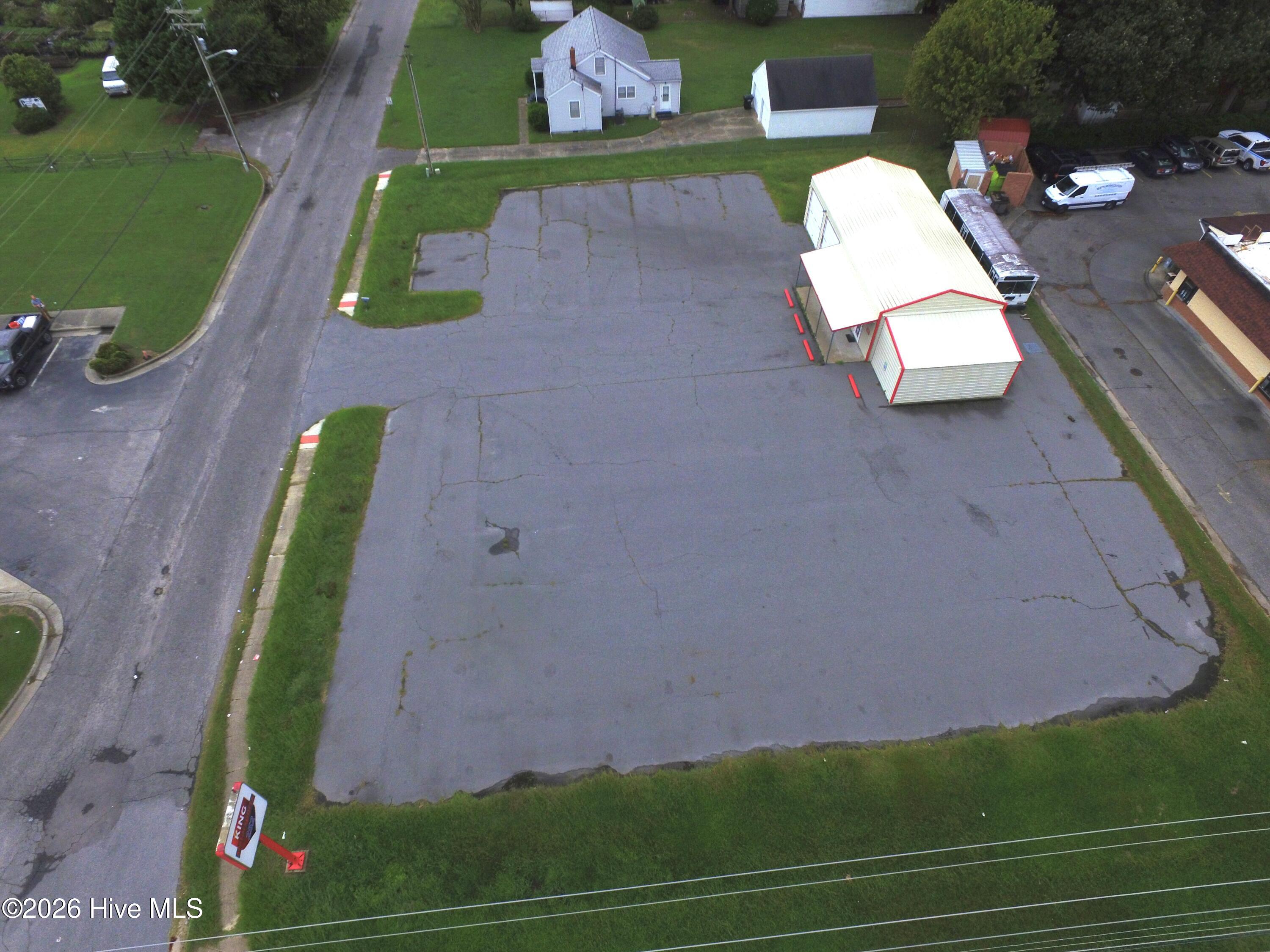 1331 N Road Street Property Photo 6