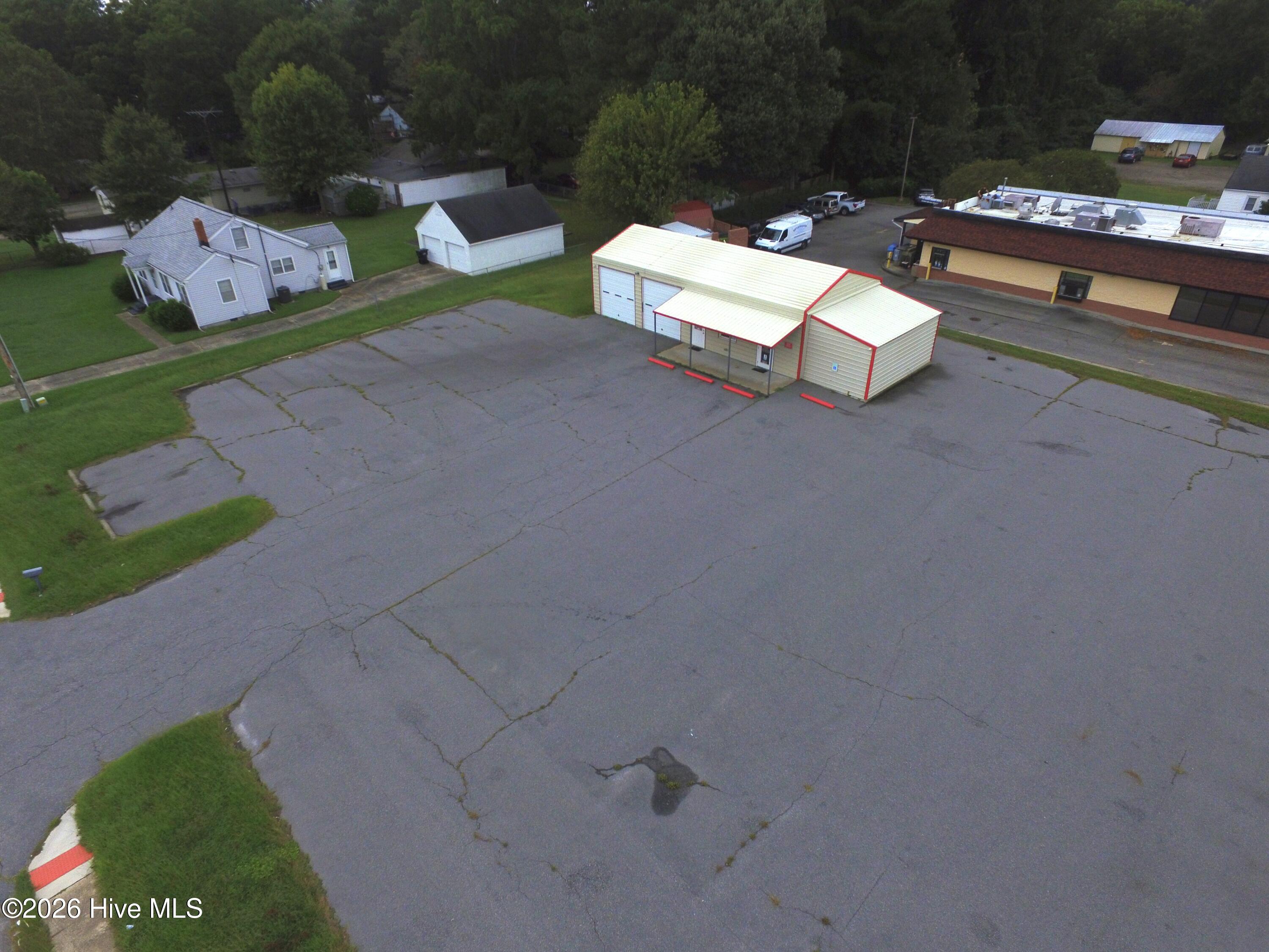1331 N Road Street Property Photo 9
