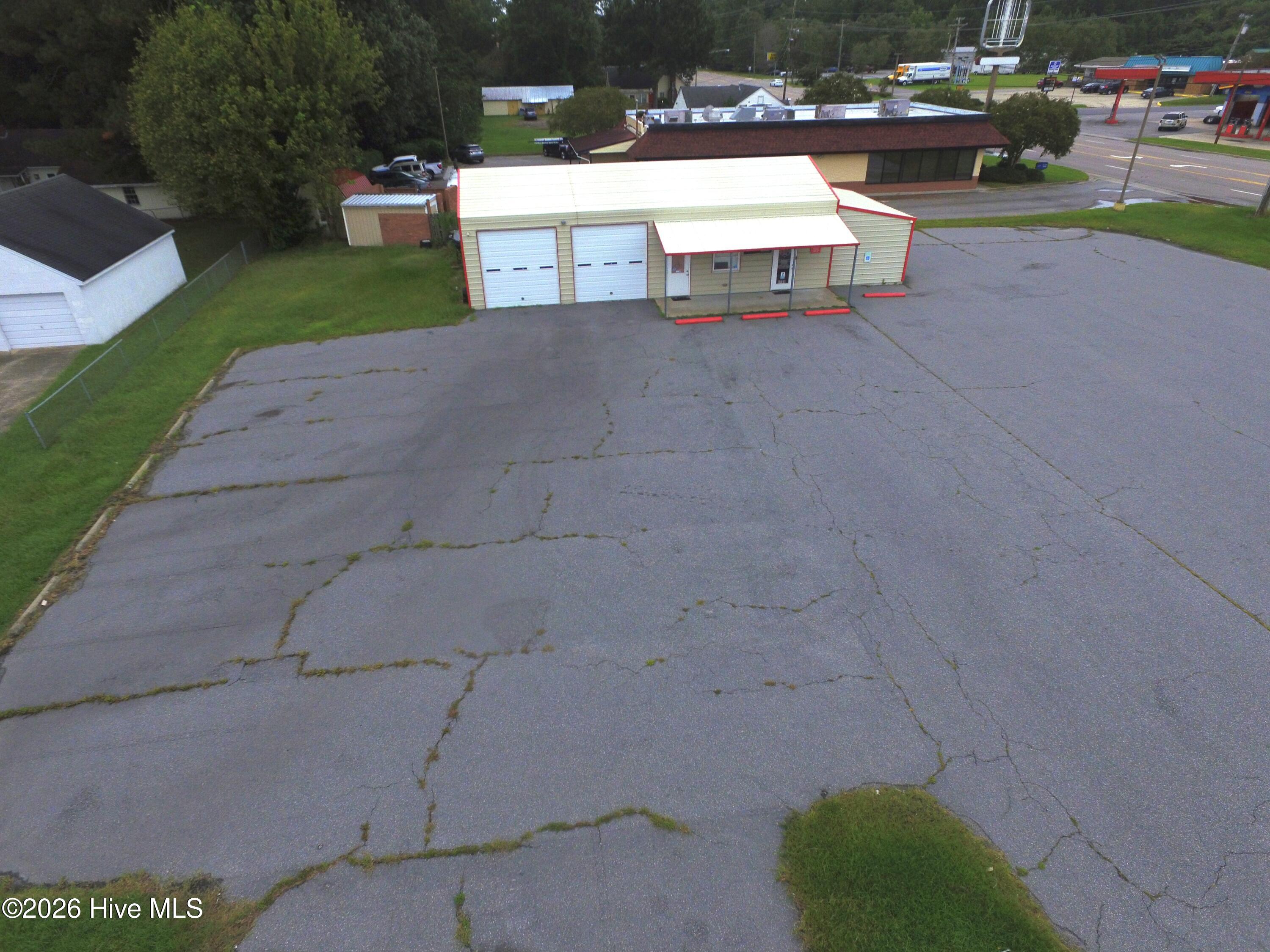 1331 N Road Street Property Photo 10