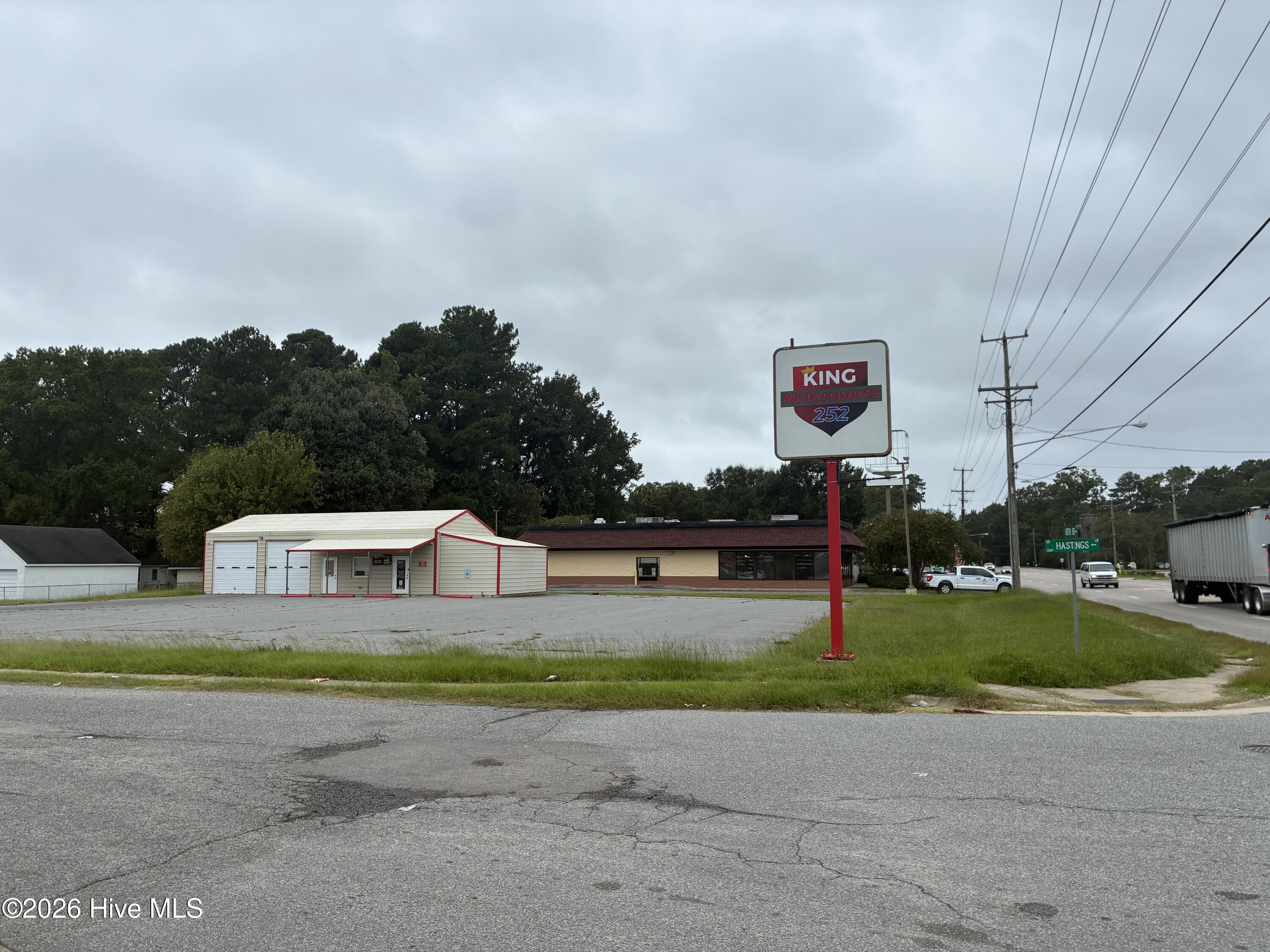 1331 N Road Street Property Photo 12