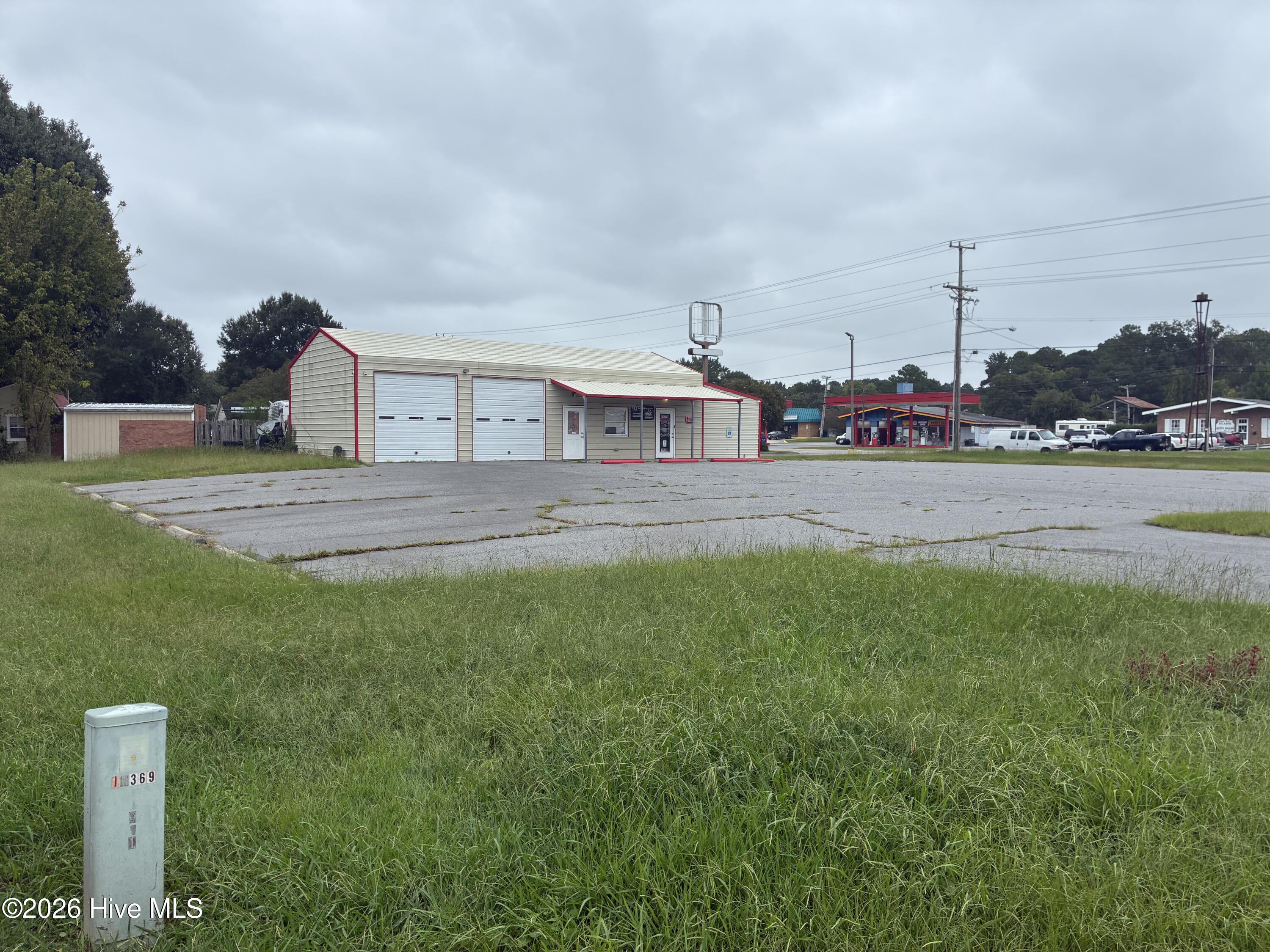 1331 N Road Street Property Photo 13