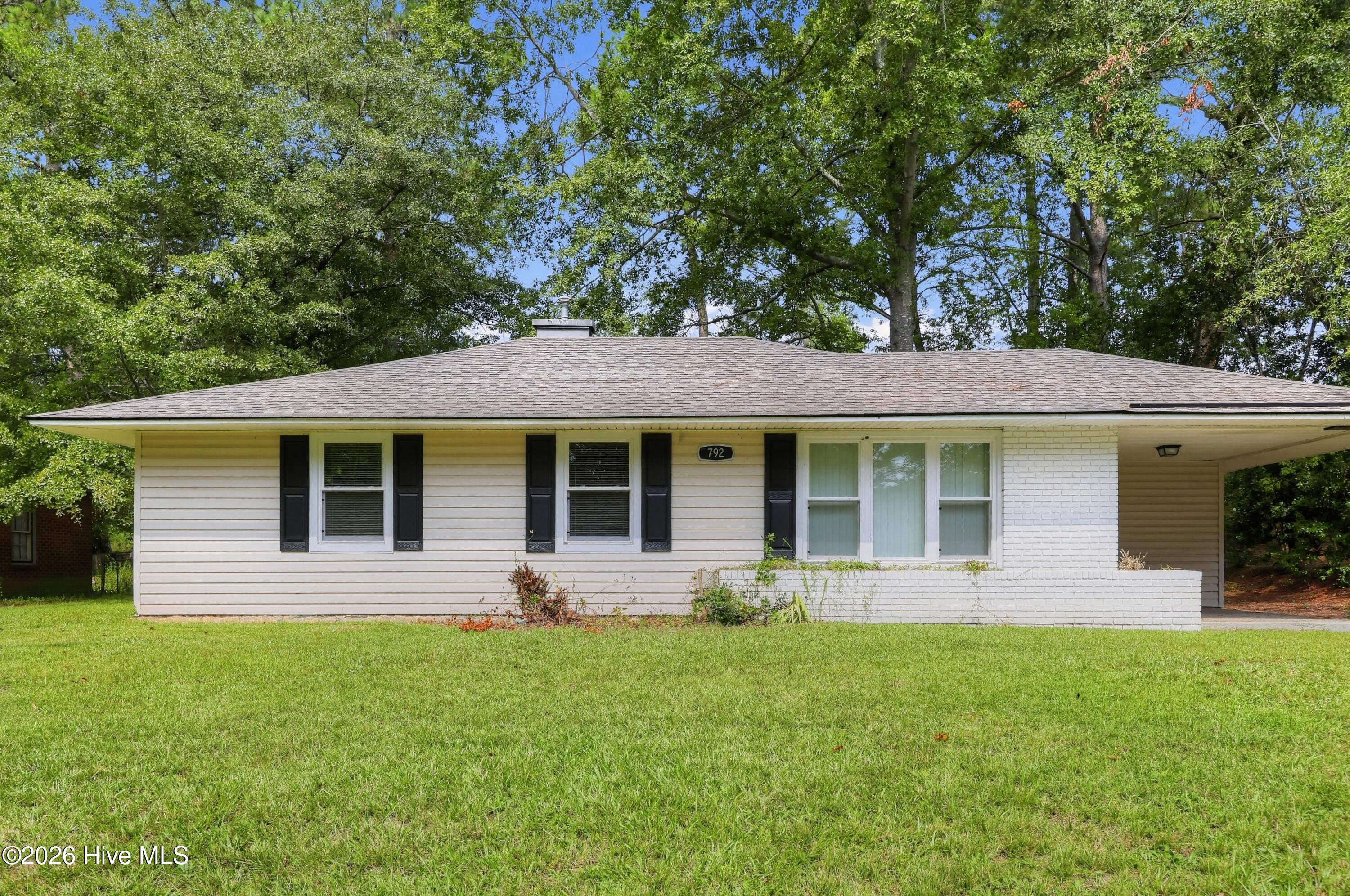 792 Sommer Street Ne Property Photo 1