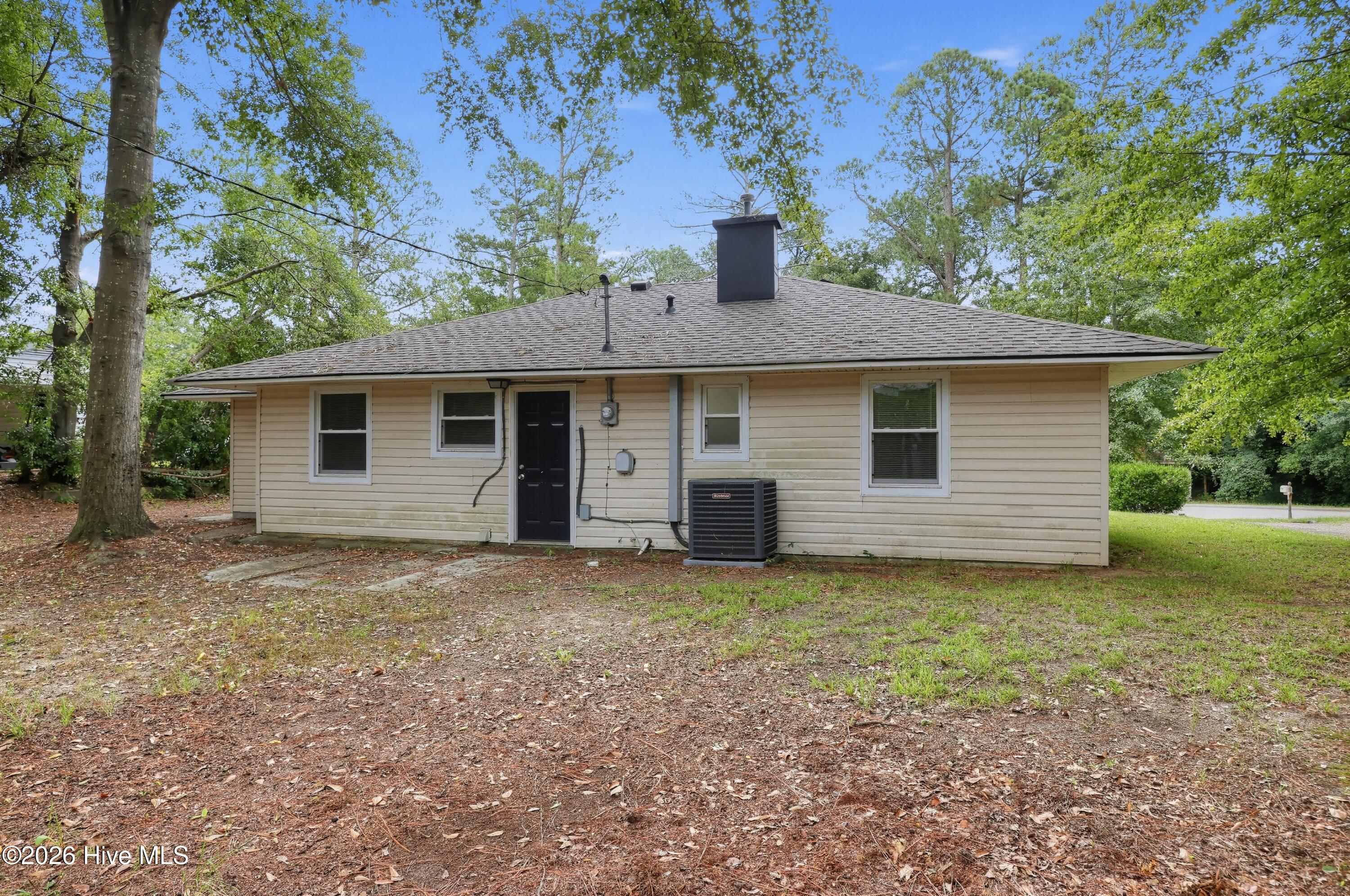 792 Sommer Street Ne Property Photo 5