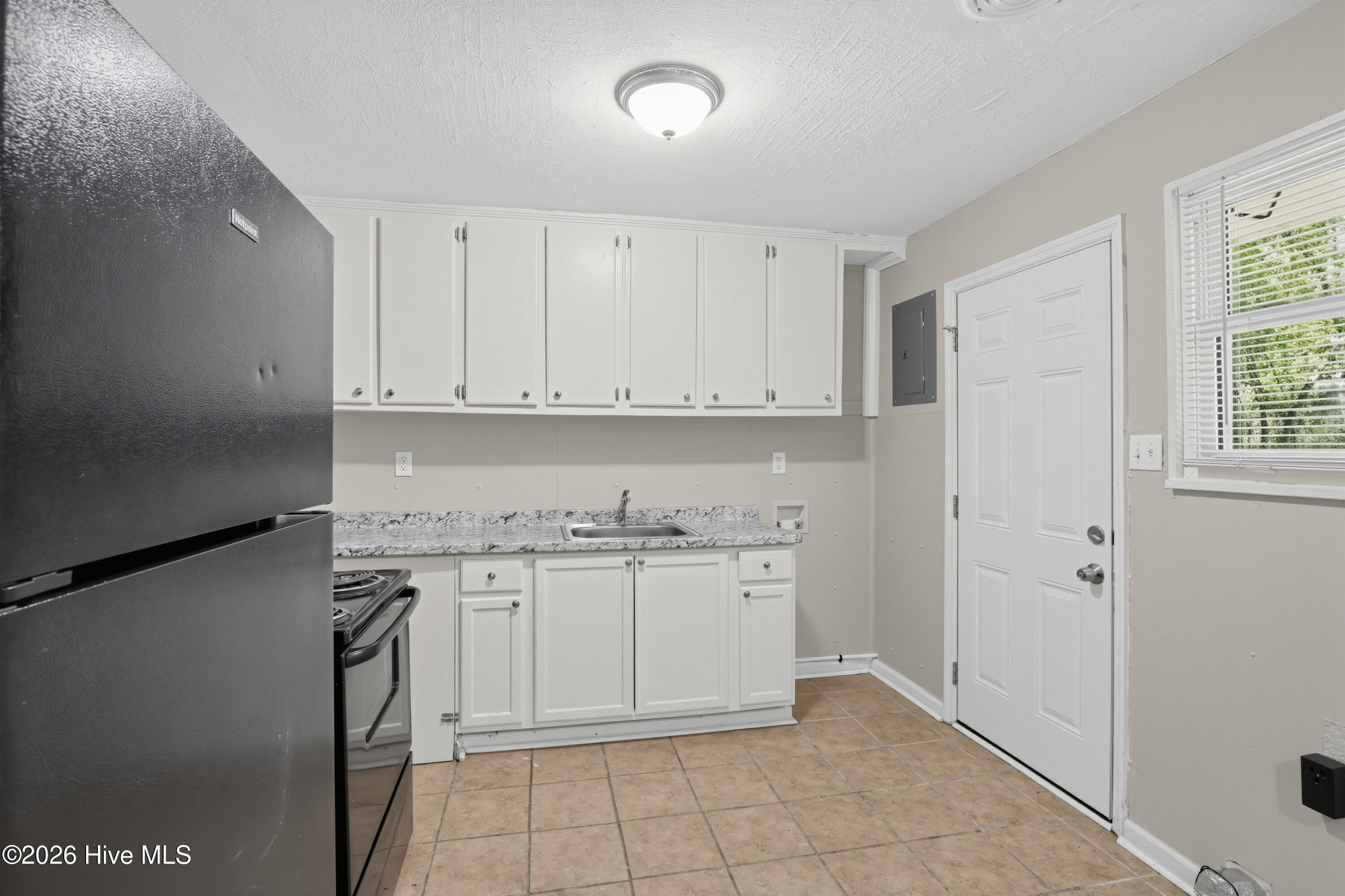 792 Sommer Street Ne Property Photo 14